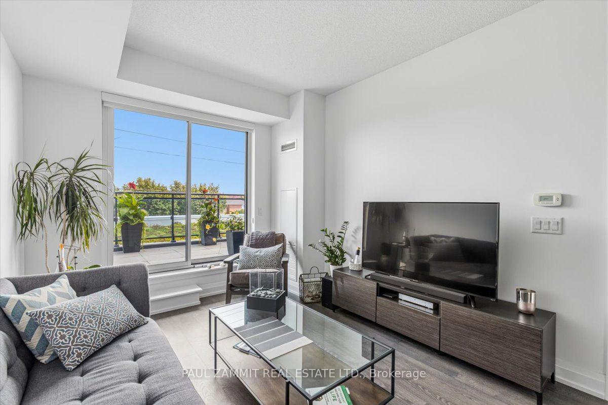 Photo 10 of Unit 203, 7890 Bathurst Street, Vaughan, Beverley Glen — HOMEH