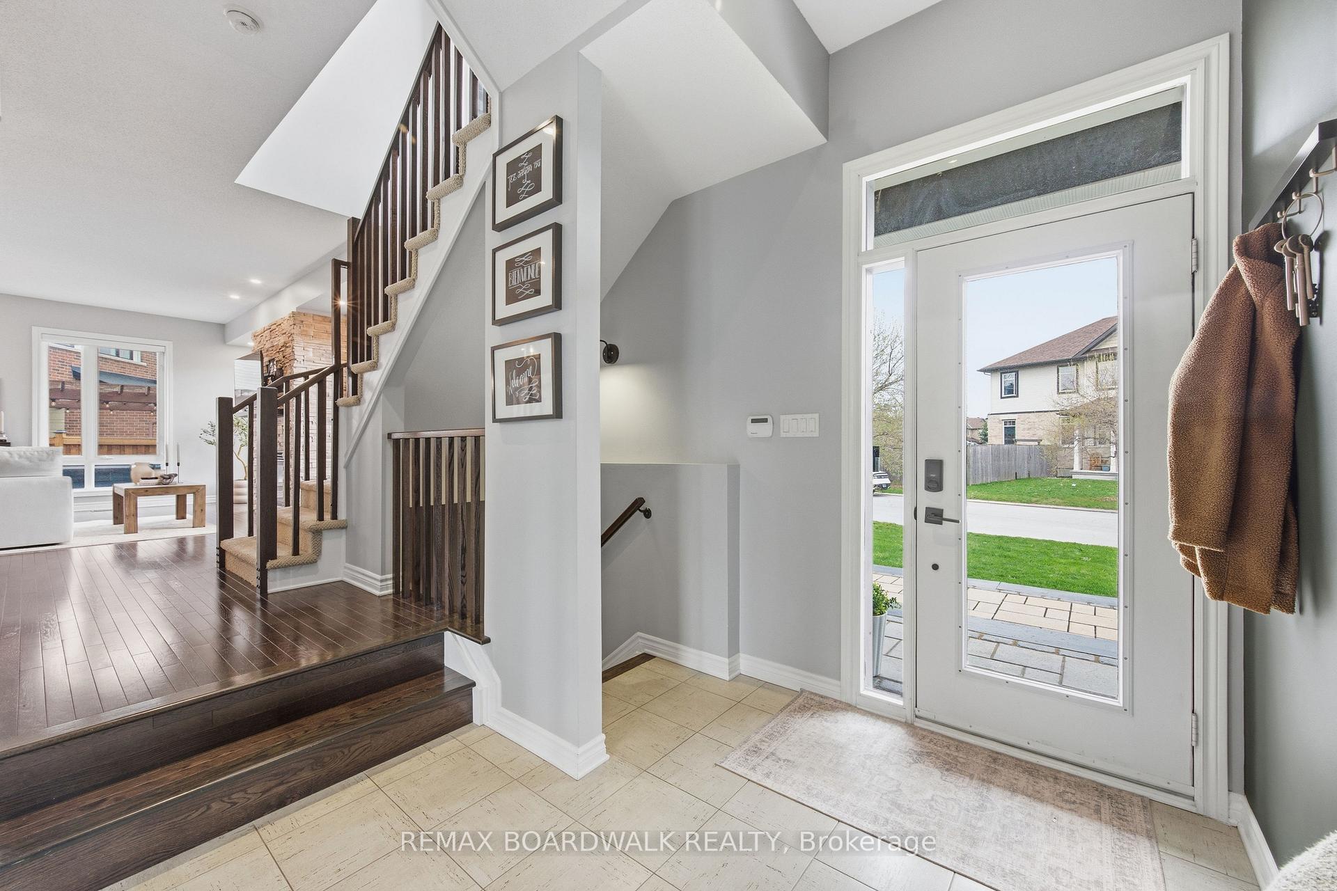 Photo 6 of 375 Cooks Mill Crescent, Ottawa, Riverside South — HOMEH