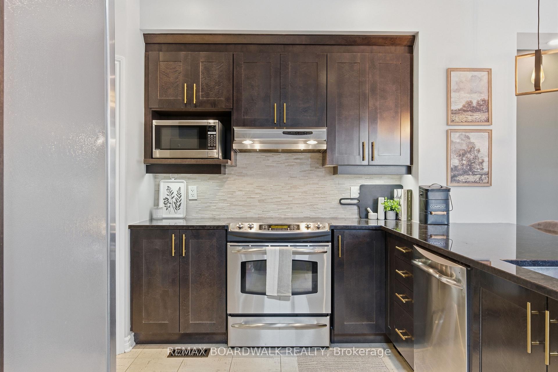 Photo 13 of 375 Cooks Mill Crescent, Ottawa, Riverside South — HOMEH