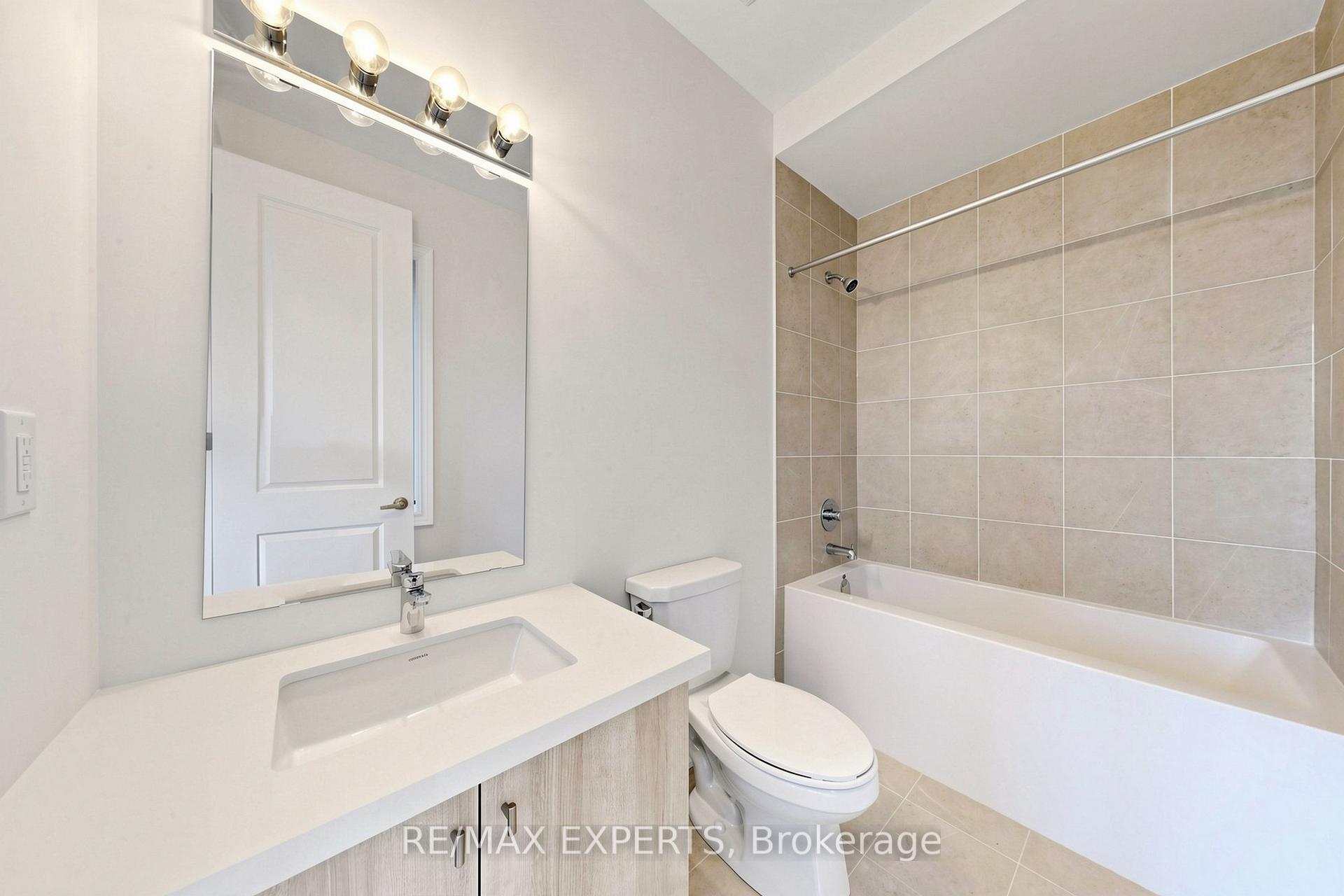 Photo 40 of 60 Bud Leggett Crescent, Georgina, Keswick South — HOMEH