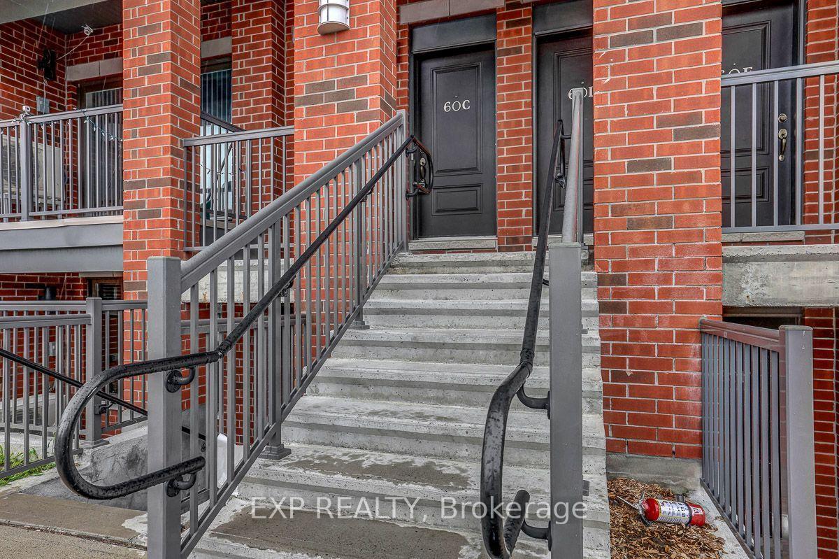 Photo 5 of Unit C, 60 Jaguar Private, Ottawa, Kanata - Emerald Meadows/Trailwest — HOMEH