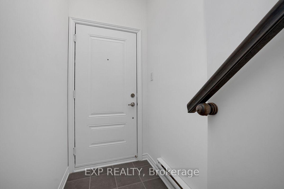 Photo 6 of Unit C, 60 Jaguar Private, Ottawa, Kanata - Emerald Meadows/Trailwest — HOMEH