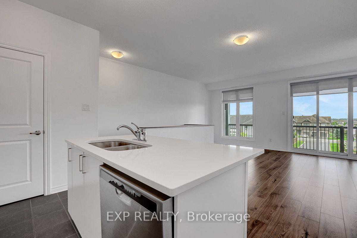 Photo 22 of Unit C, 60 Jaguar Private, Ottawa, Kanata - Emerald Meadows/Trailwest — HOMEH
