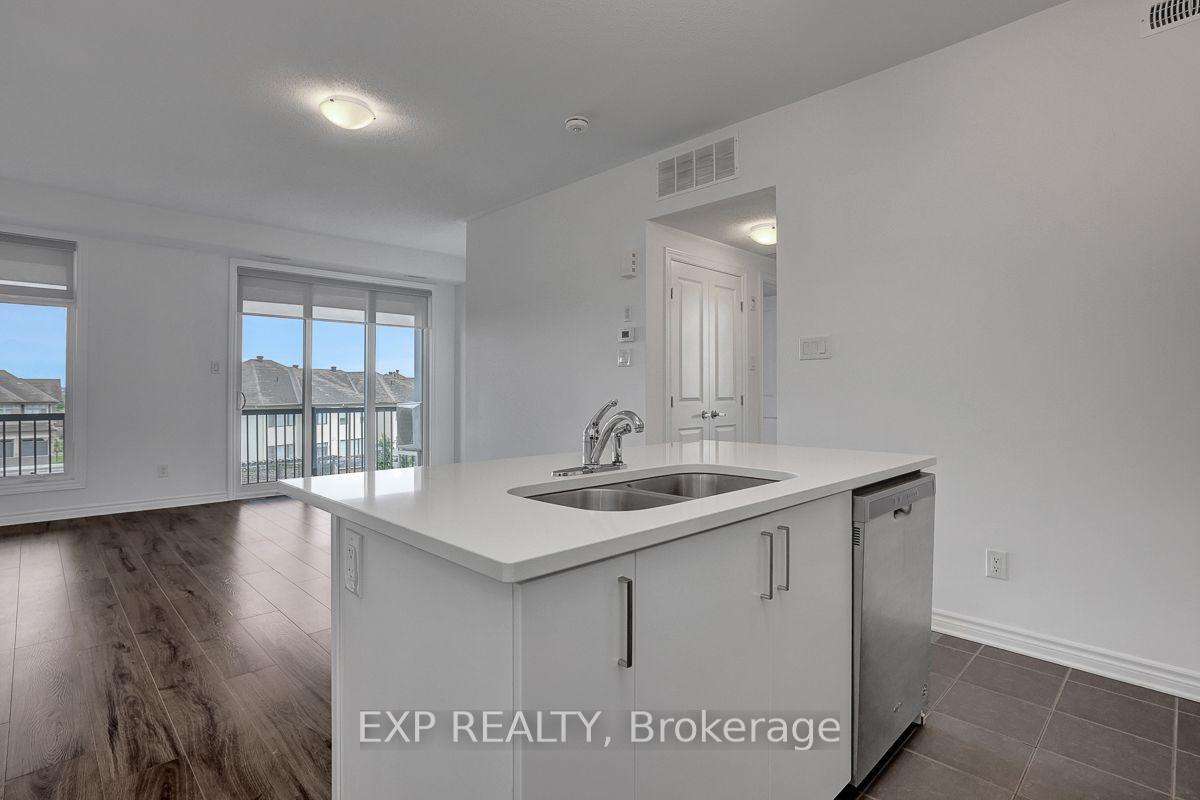 Photo 23 of Unit C, 60 Jaguar Private, Ottawa, Kanata - Emerald Meadows/Trailwest — HOMEH