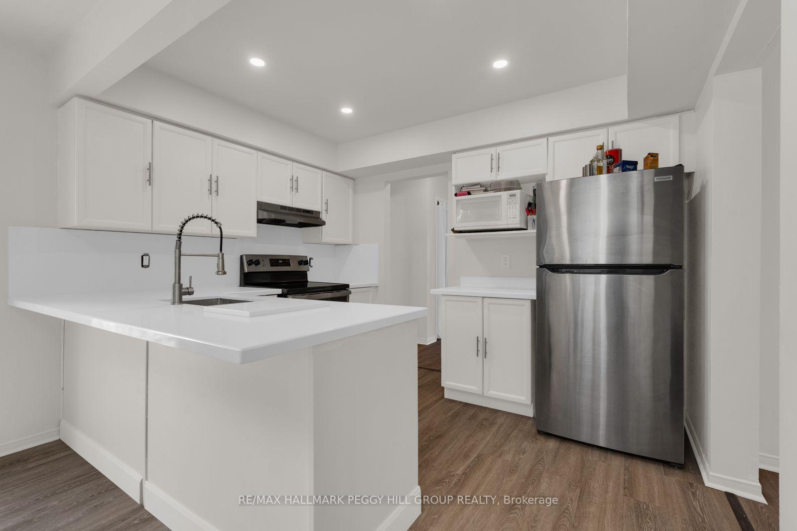 Photo 3 of 468 Grove Street E, Barrie, Grove East — HOMEH