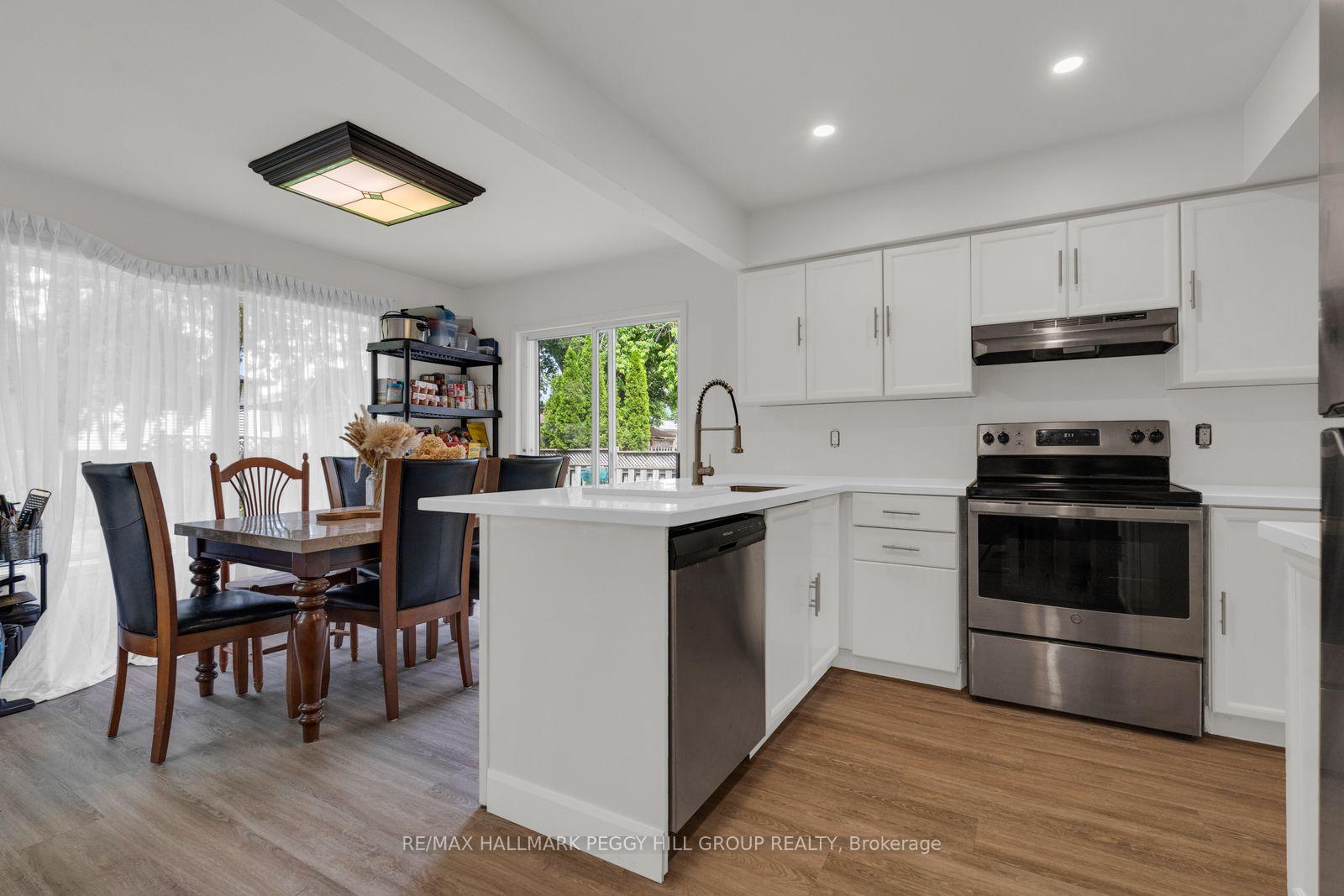 Photo 4 of 468 Grove Street E, Barrie, Grove East — HOMEH