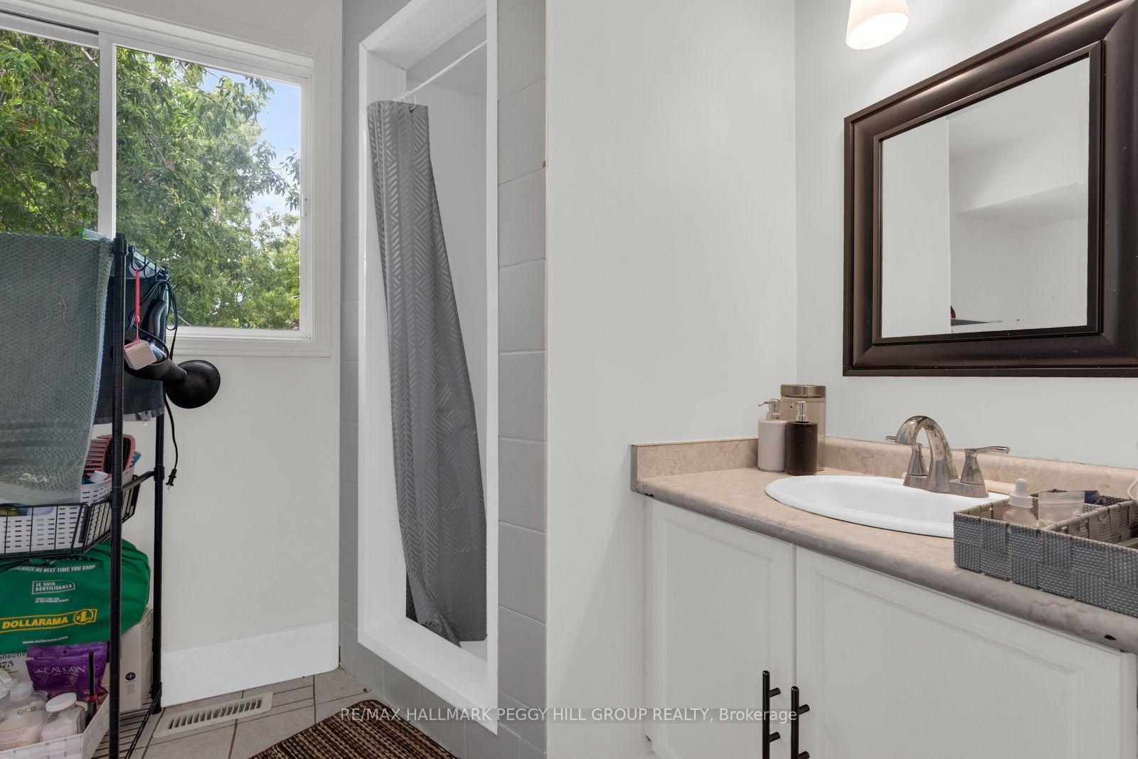 Photo 10 of 468 Grove Street E, Barrie, Grove East — HOMEH