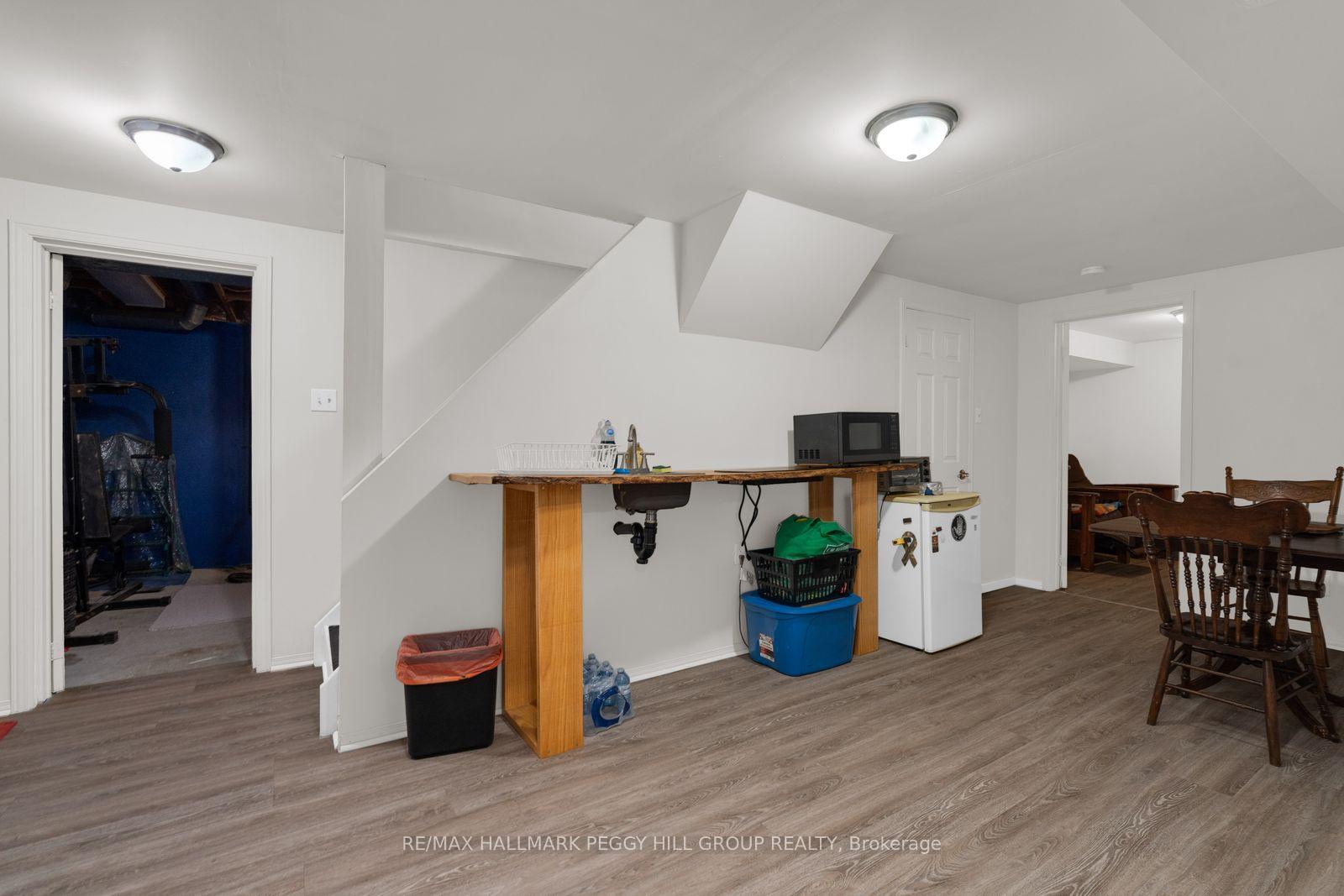 Photo 14 of 468 Grove Street E, Barrie, Grove East — HOMEH