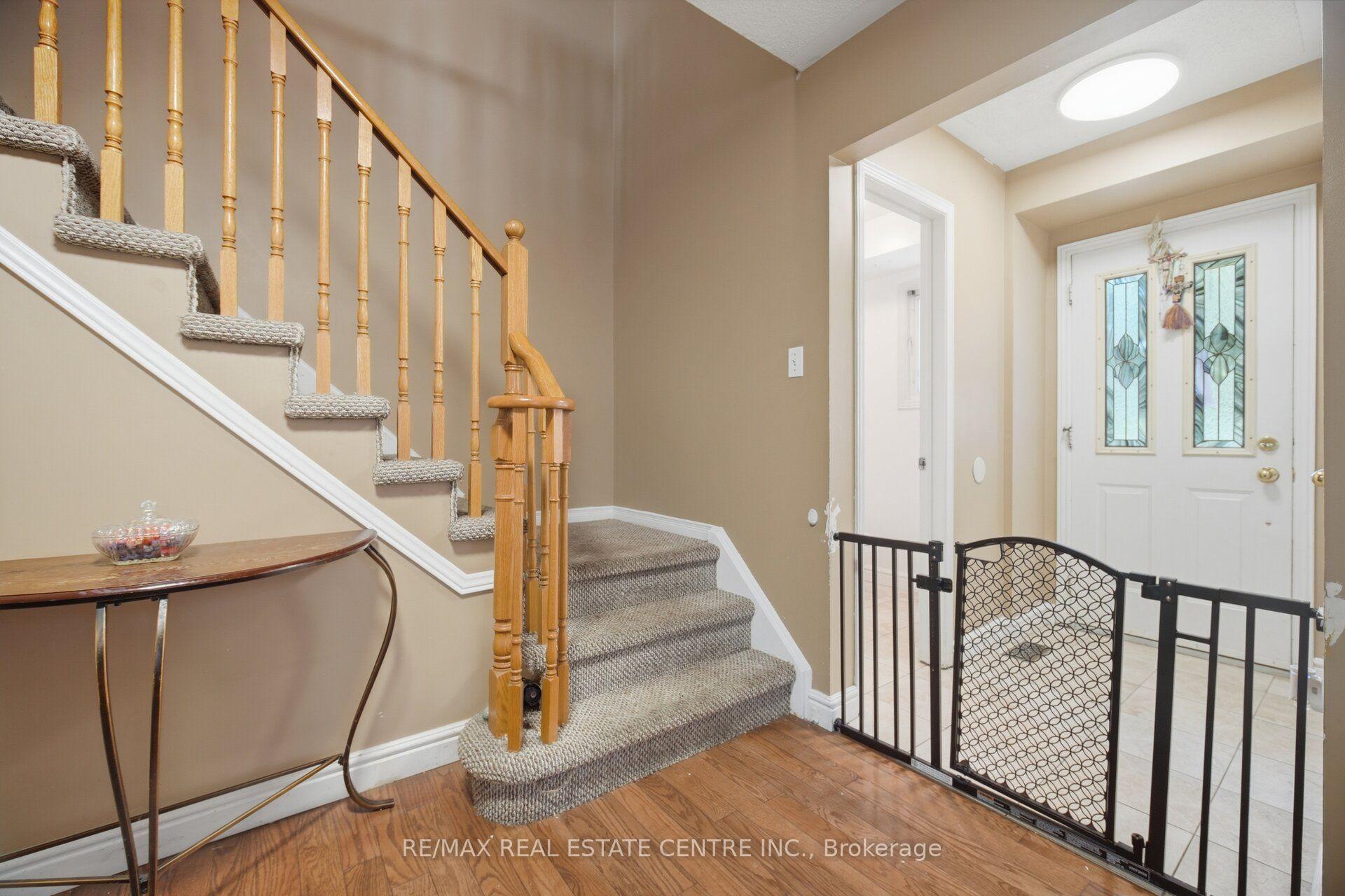Photo 26 of 40 Langdale Crescent, Brampton, Fletcher's West — HOMEH