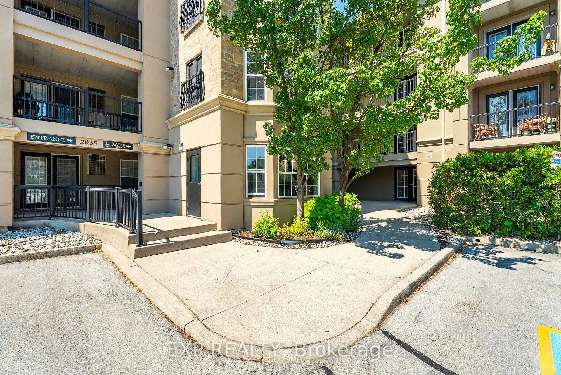 Photo 14 of Unit 214, 2035 Appleby Line, Burlington, Uptown — HOMEH