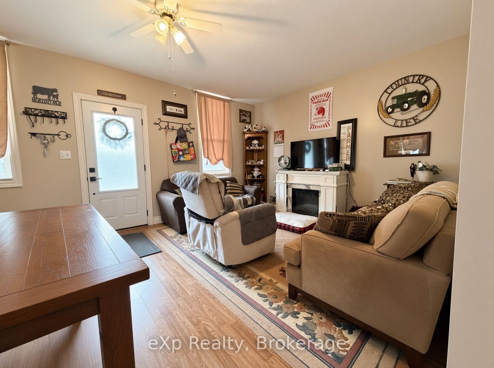 Photo 4 of 118 Elora Street, South Bruce — HOMEH