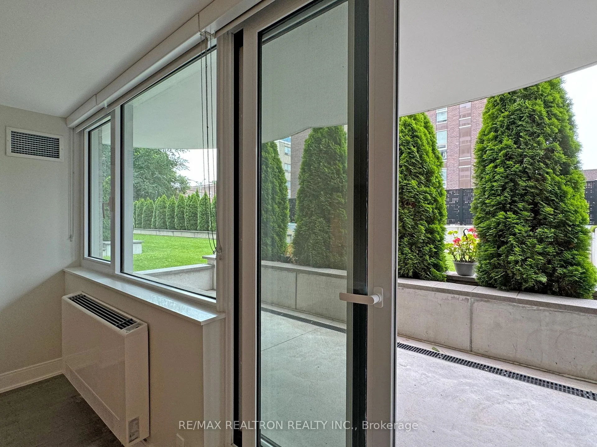 Photo 22 of Unit 301, 11 Walmer Road, Toronto, The Annex — HOMEH