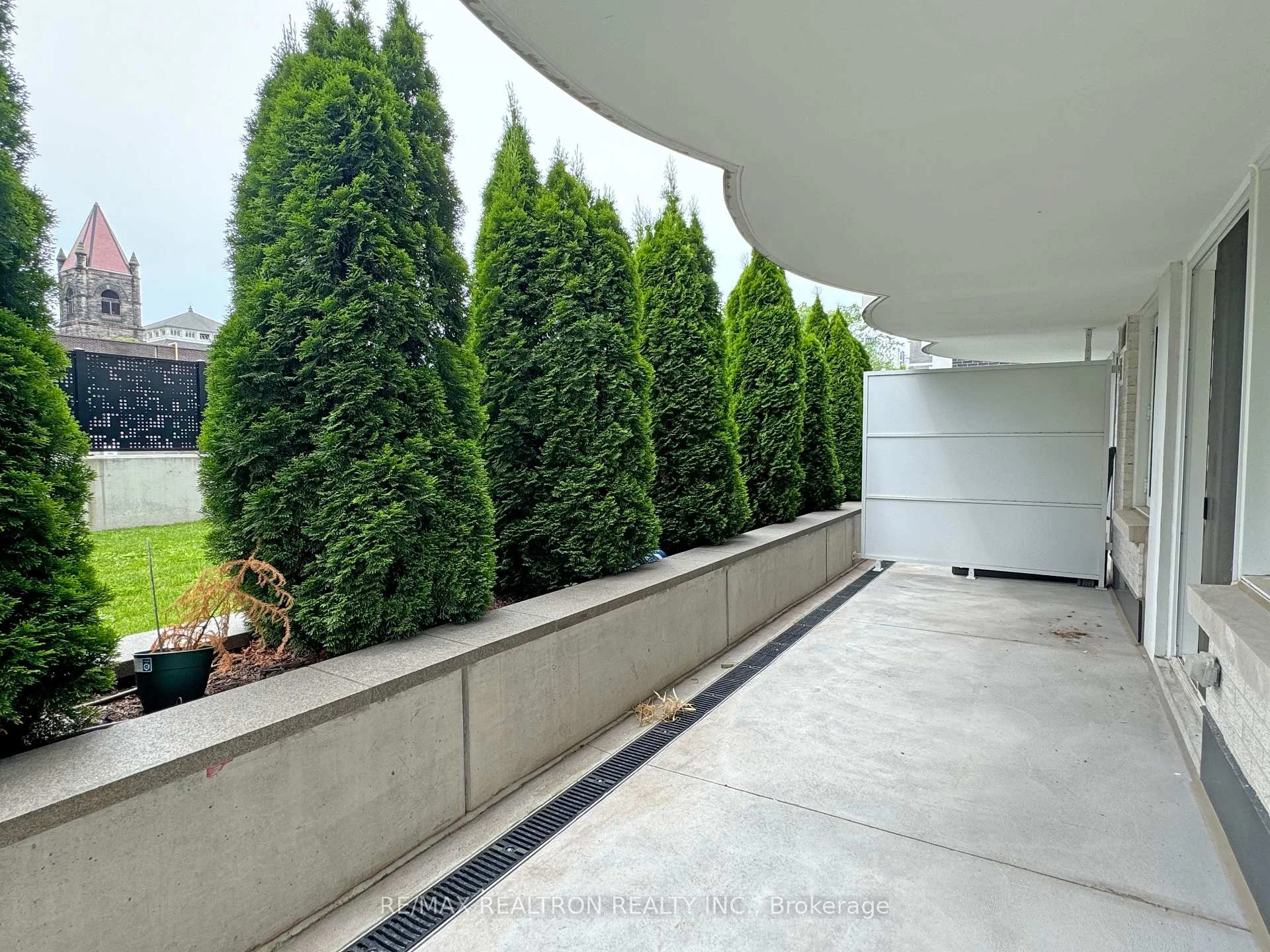 Photo 26 of Unit 301, 11 Walmer Road, Toronto, The Annex — HOMEH