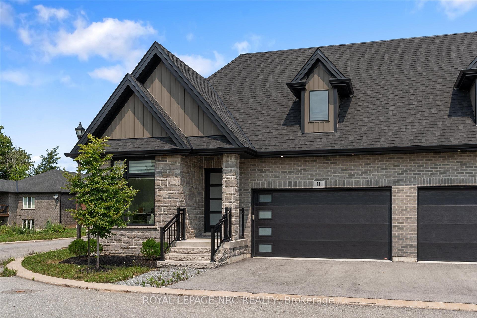 Photo 2 of 11 Primrose Street, Pelham, Fonthill — HOMEH