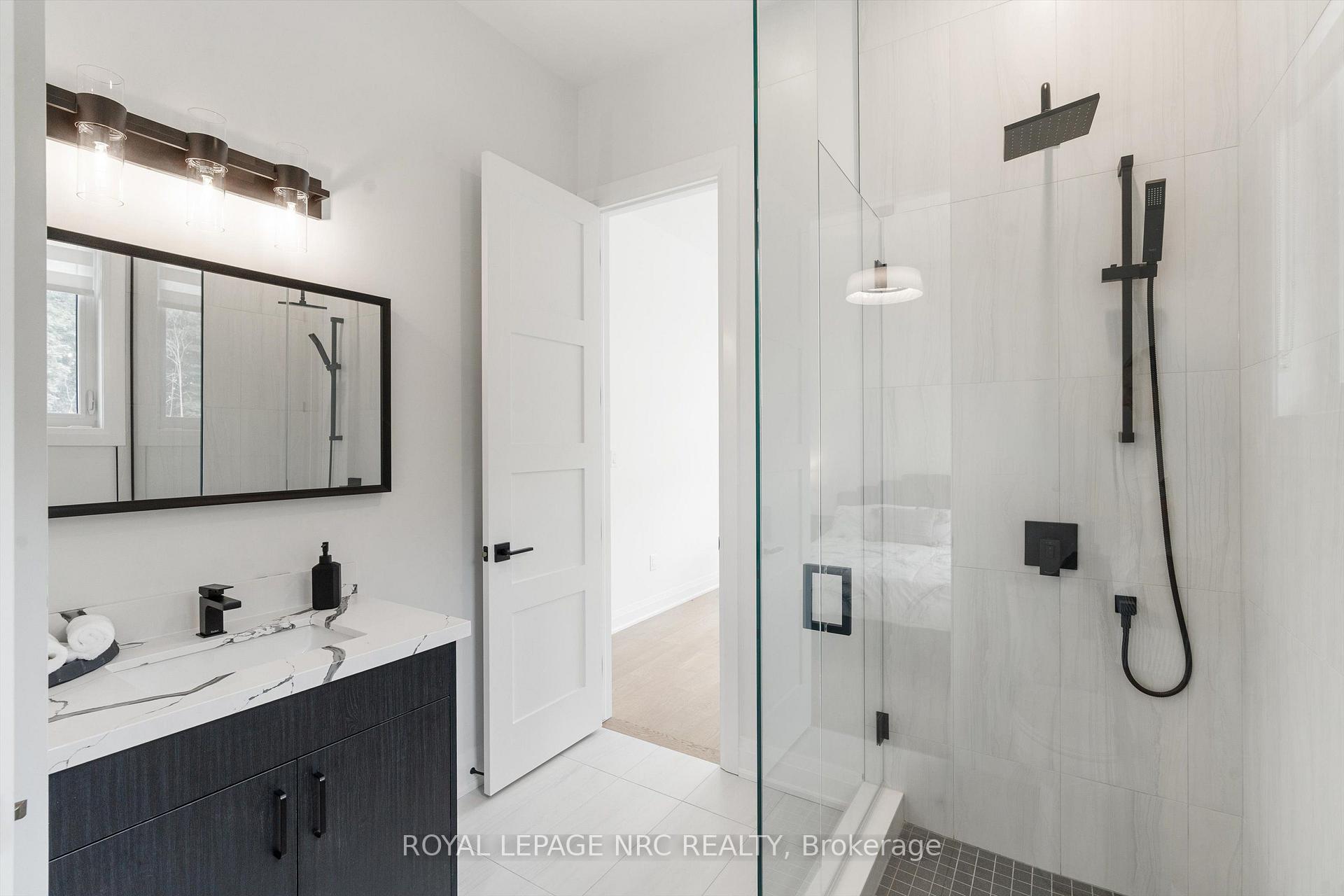 Photo 17 of 11 Primrose Street, Pelham, Fonthill — HOMEH