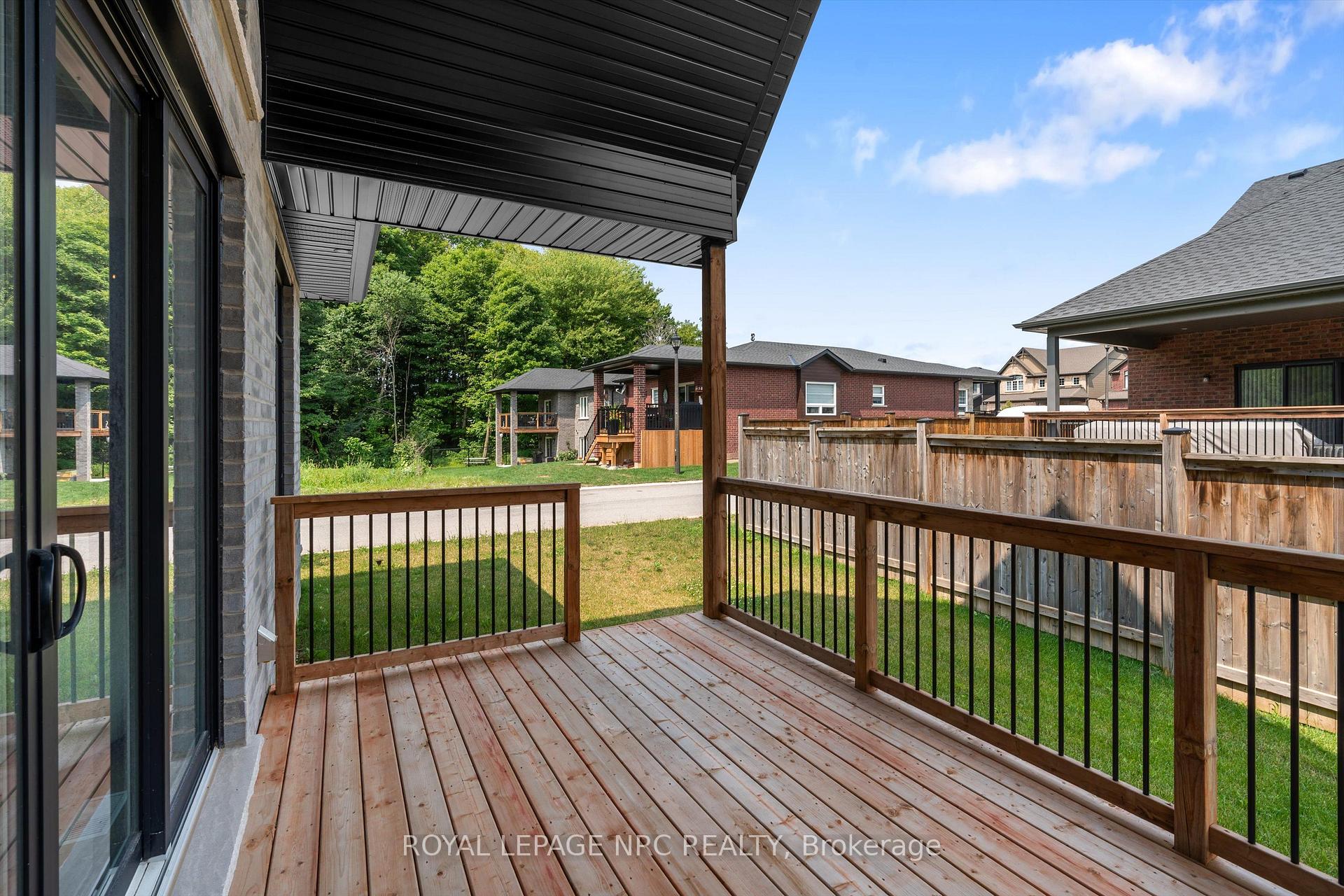 Photo 36 of 11 Primrose Street, Pelham, Fonthill — HOMEH