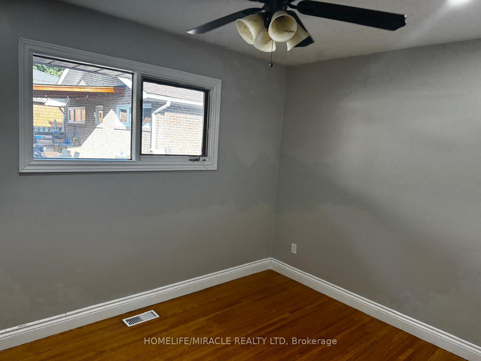 Photo 9 of 920 Willowdale Avenue, Oshawa, Donevan — HOMEH