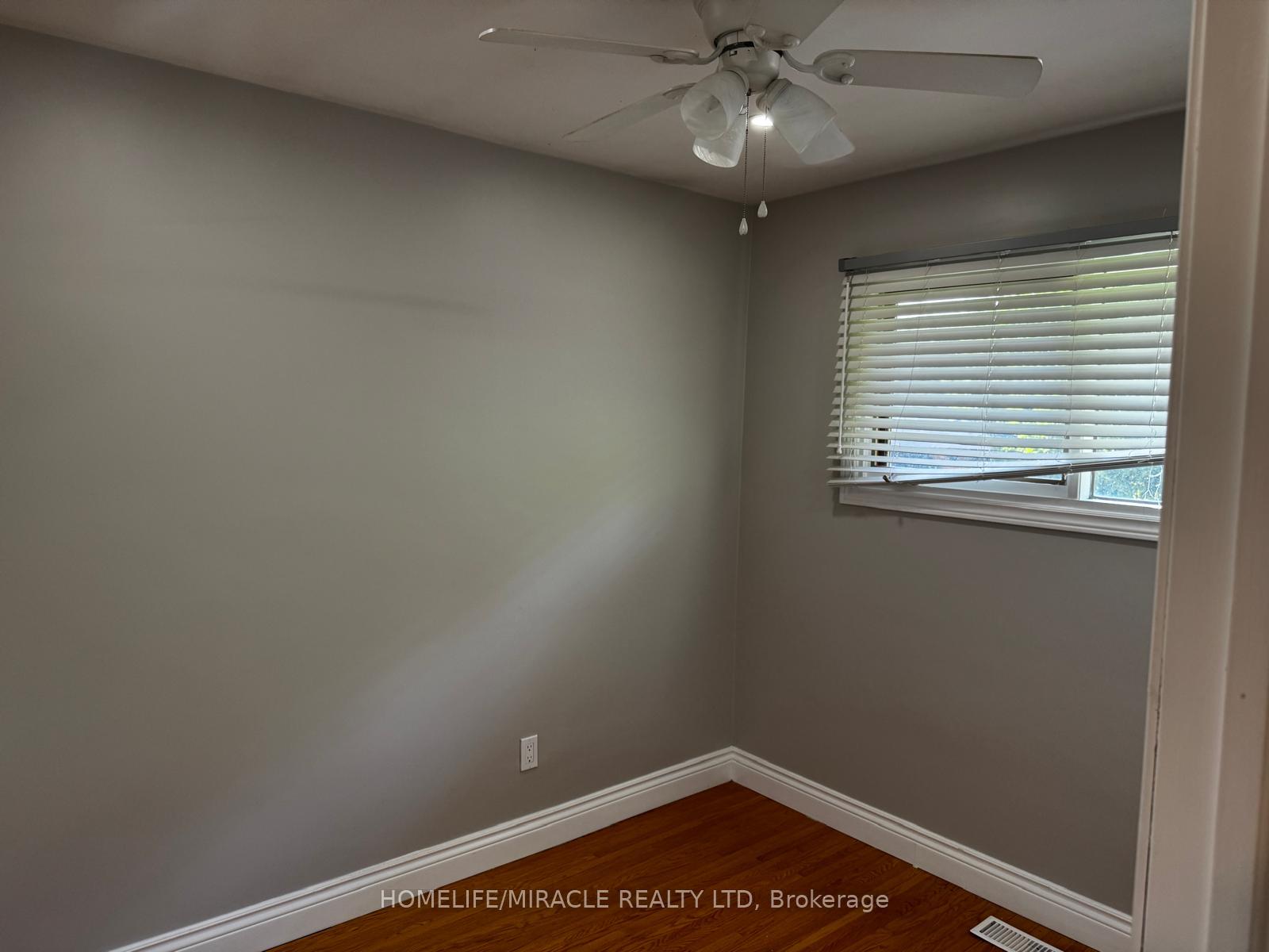 Photo 12 of 920 Willowdale Avenue, Oshawa, Donevan — HOMEH
