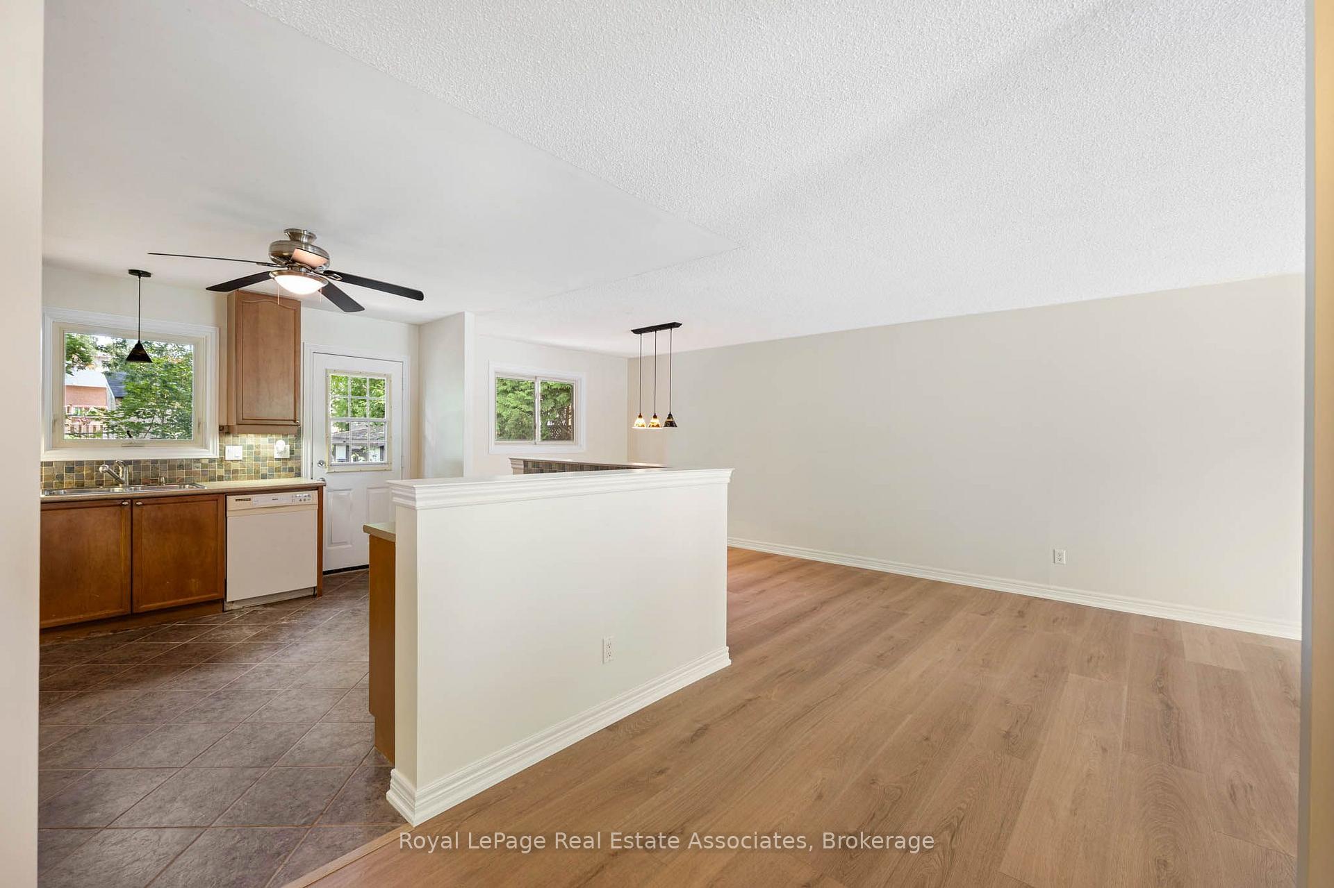 Photo 8 of 11 Berry Street, Halton Hills, Acton — HOMEH