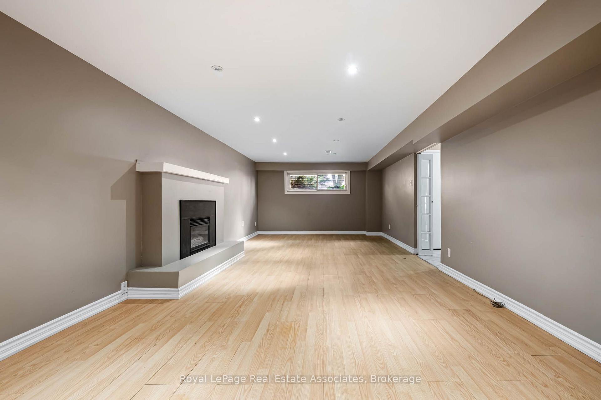 Photo 29 of 11 Berry Street, Halton Hills, Acton — HOMEH