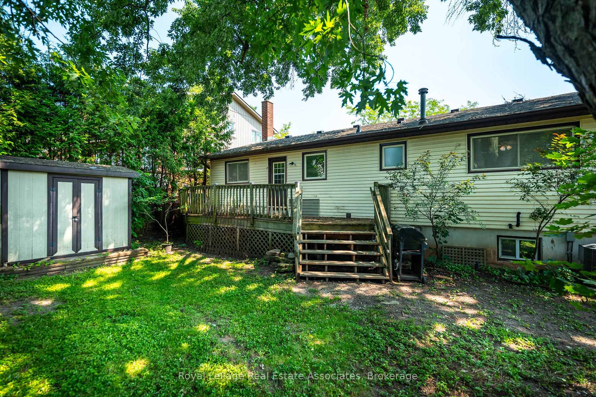 Photo 33 of 11 Berry Street, Halton Hills, Acton — HOMEH