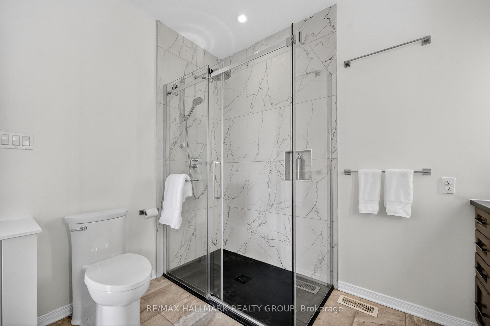 Photo 25 of 1091 Charest Way, Ottawa, Avalon East — HOMEH