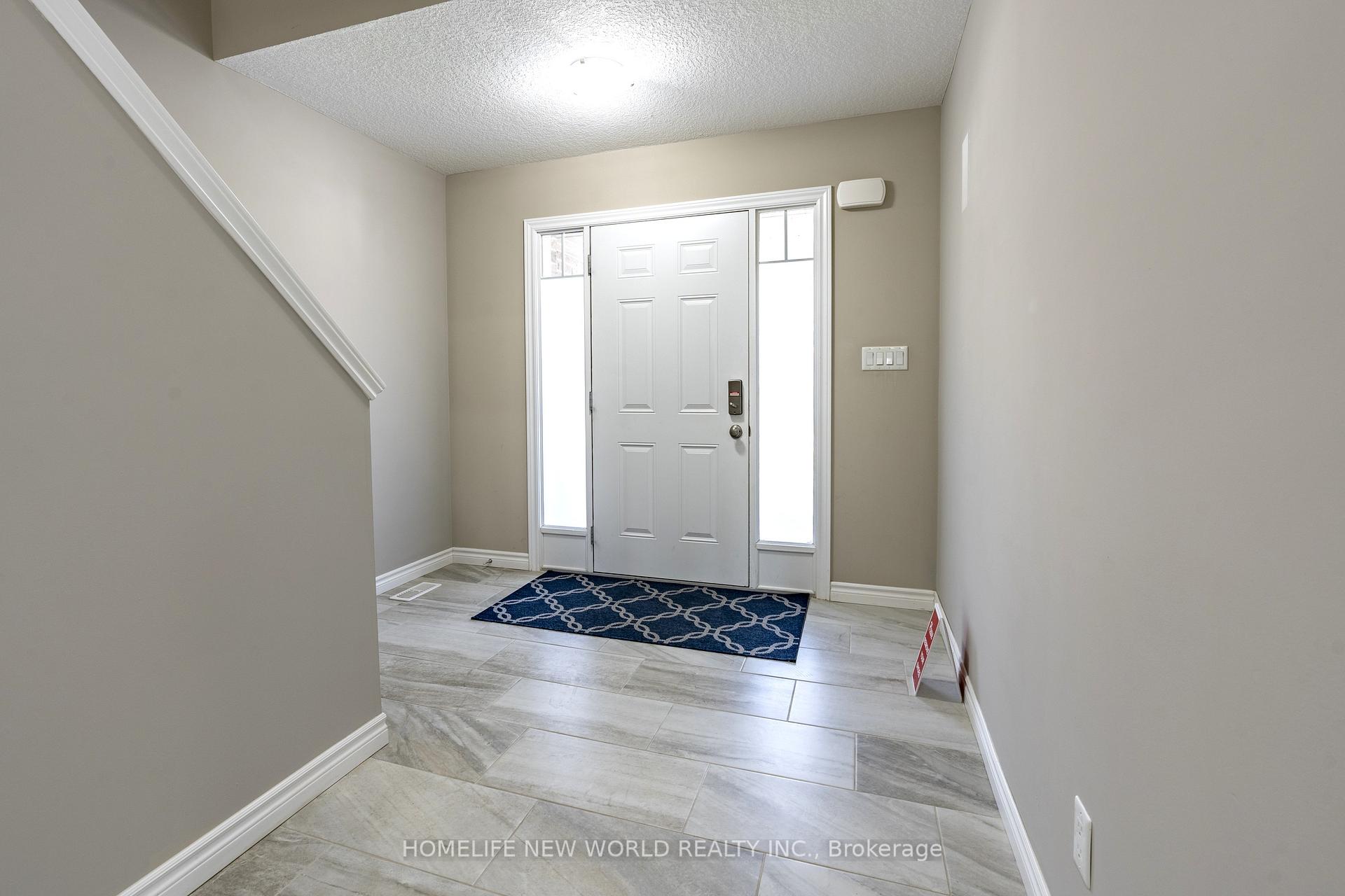 Photo 3 of 452 Avens Street, Waterloo, Columbia Forest/Clair Hills — HOMEH