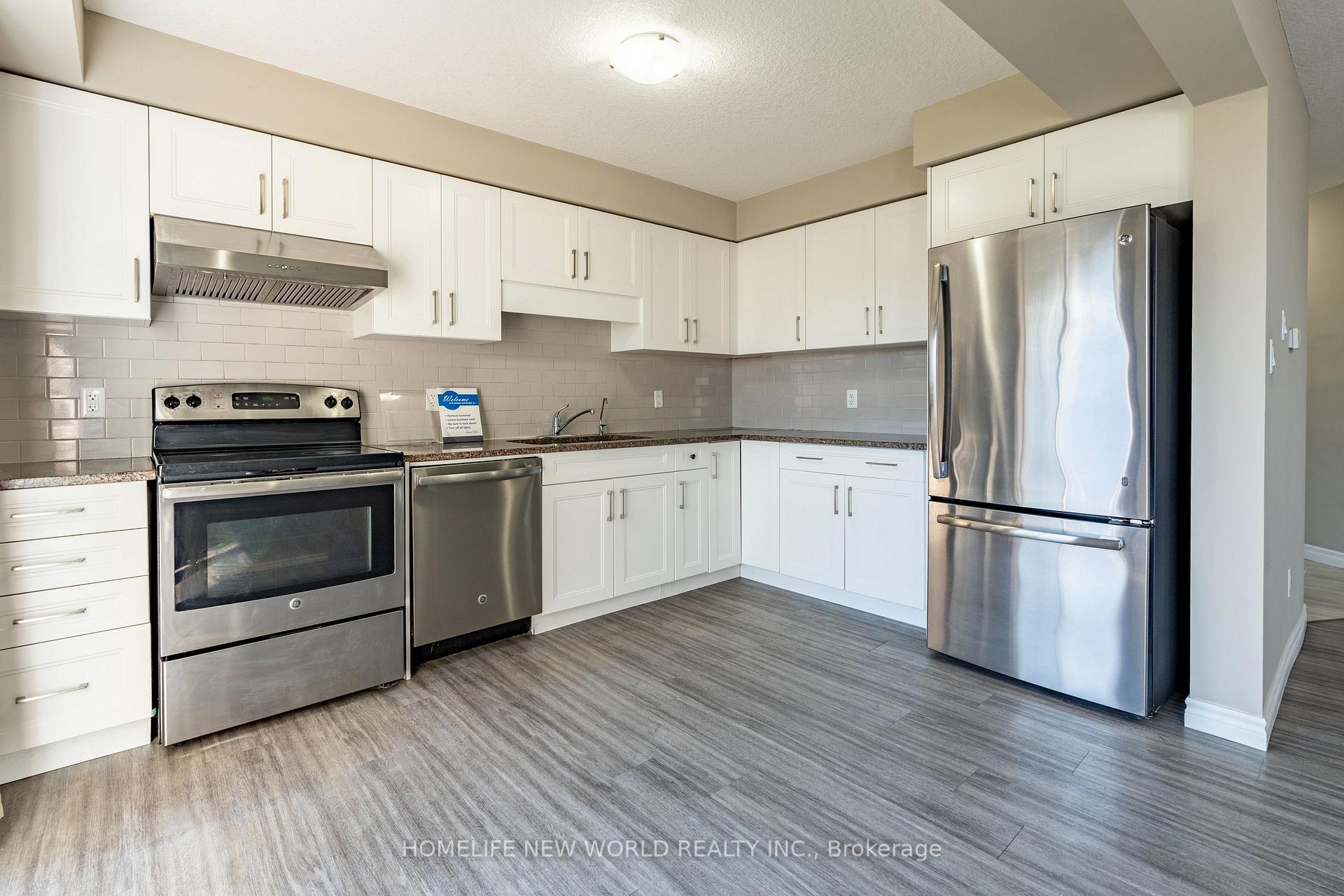 Photo 8 of 452 Avens Street, Waterloo, Columbia Forest/Clair Hills — HOMEH