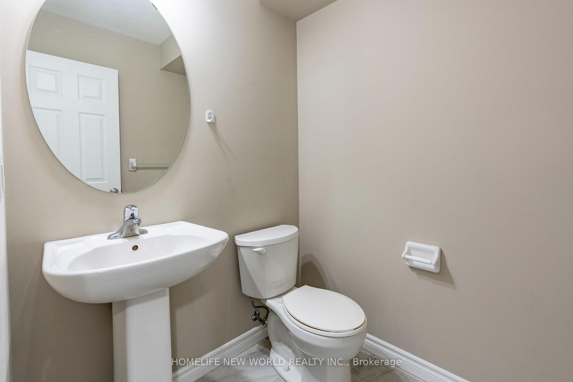Photo 10 of 452 Avens Street, Waterloo, Columbia Forest/Clair Hills — HOMEH