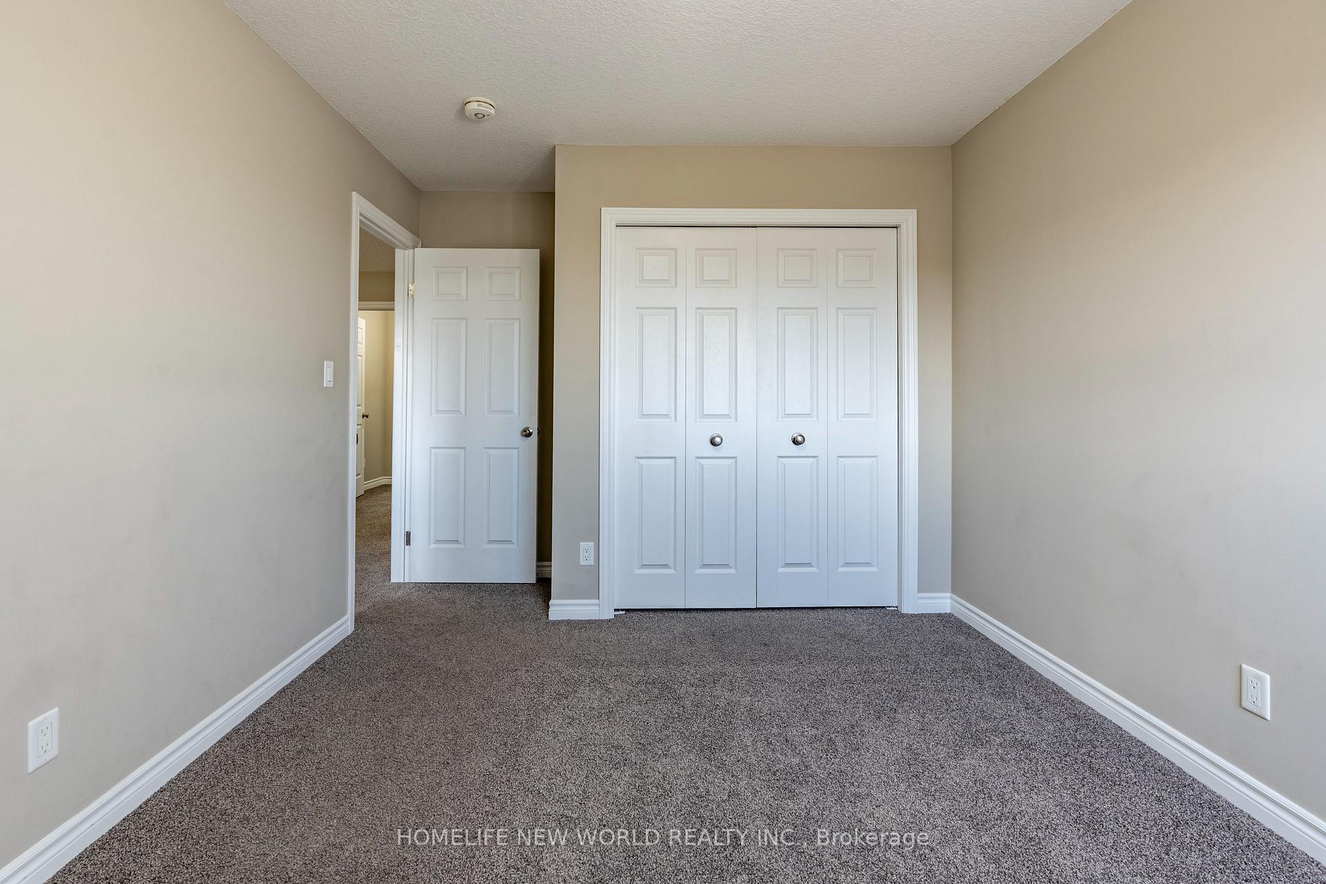 Photo 16 of 452 Avens Street, Waterloo, Columbia Forest/Clair Hills — HOMEH