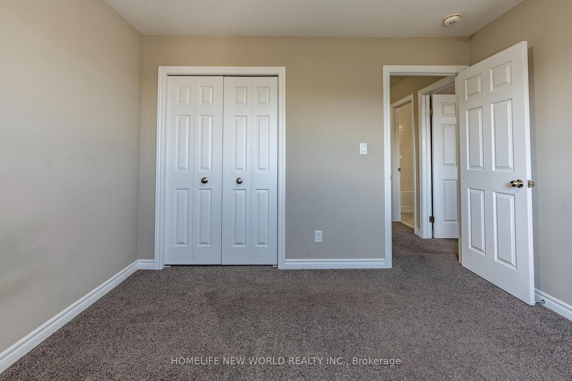 Photo 18 of 452 Avens Street, Waterloo, Columbia Forest/Clair Hills — HOMEH