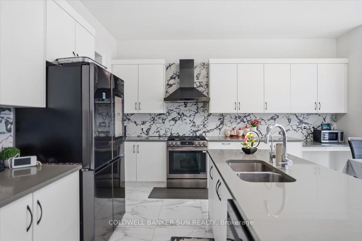 Photo 13 of 87 James Walker Avenue, Caledon, Caledon East — HOMEH