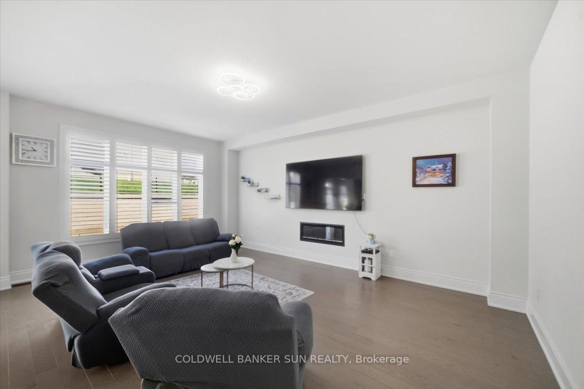 Photo 15 of 87 James Walker Avenue, Caledon, Caledon East — HOMEH