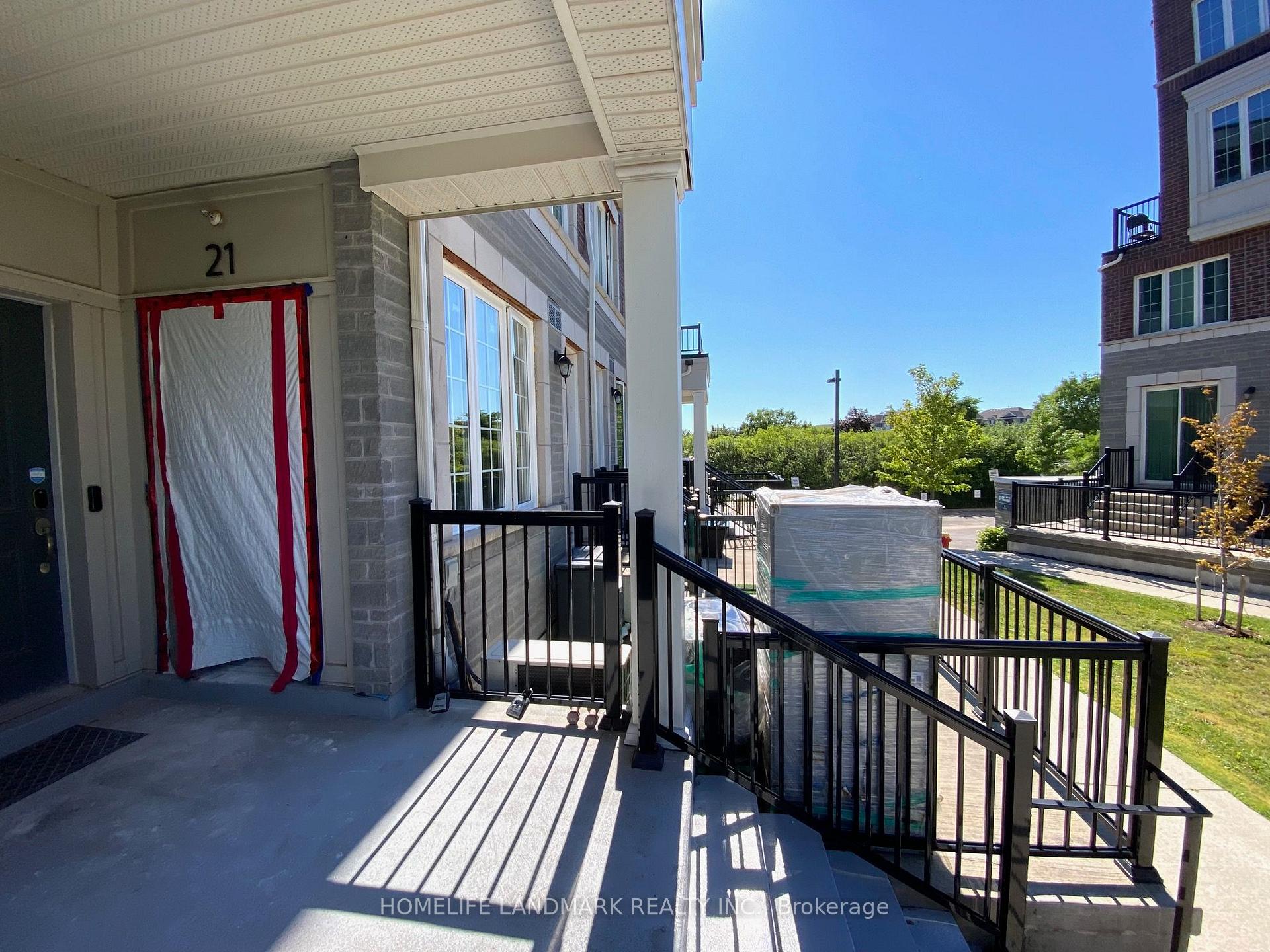 Photo 3 of Unit 21, 2199 Lillykin Street, Oakville, River Oaks — HOMEH