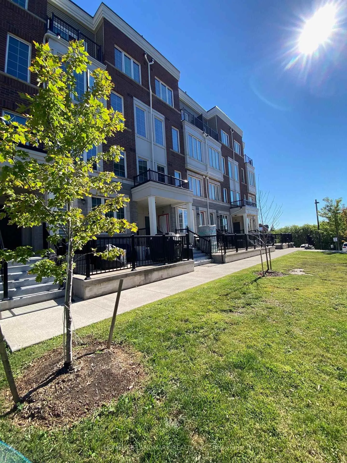Photo 8 of Unit 21, 2199 Lillykin Street, Oakville, River Oaks — HOMEH