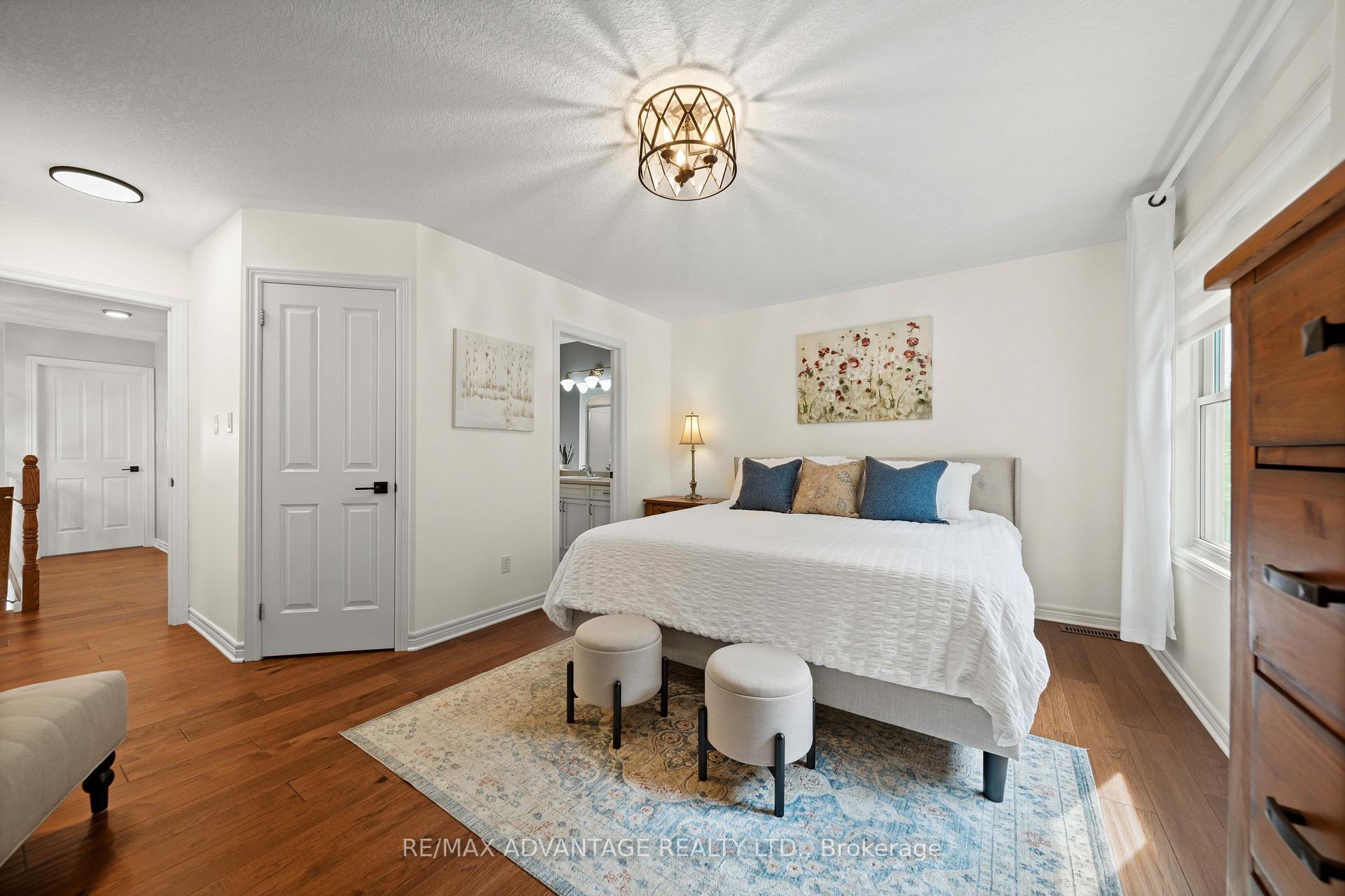 Photo 17 of 1519 Shore Road, London, South A — HOMEH