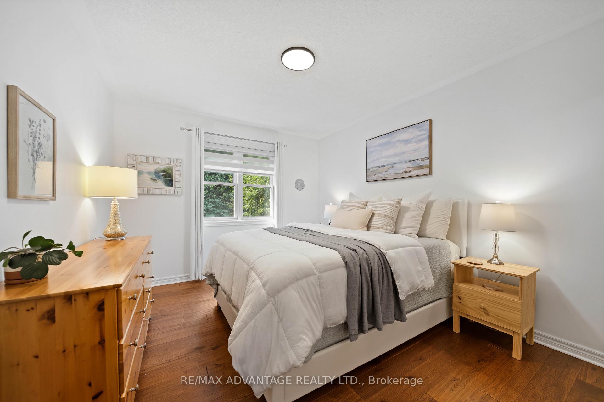 Photo 21 of 1519 Shore Road, London, South A — HOMEH