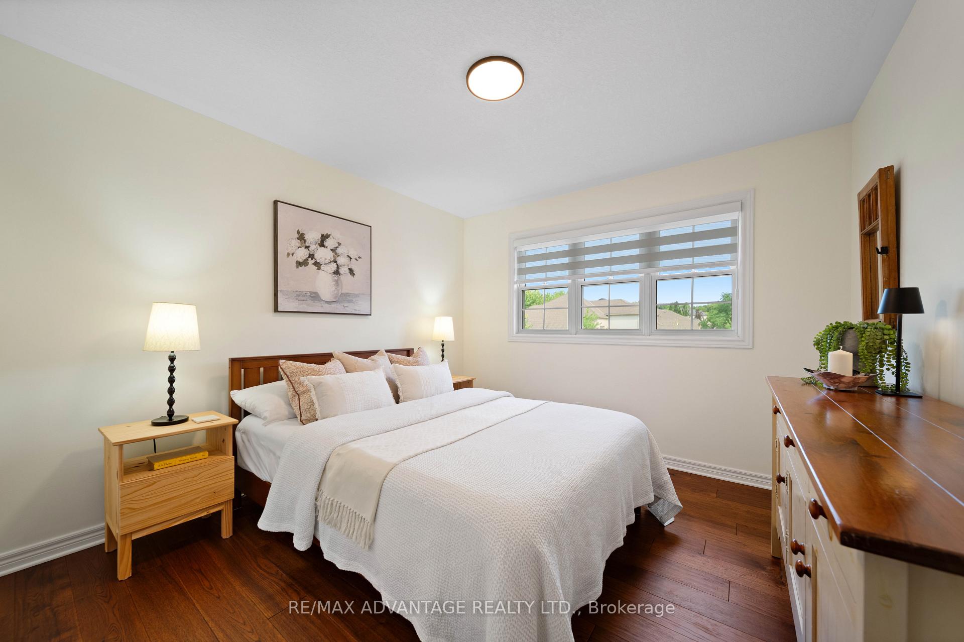Photo 24 of 1519 Shore Road, London, South A — HOMEH