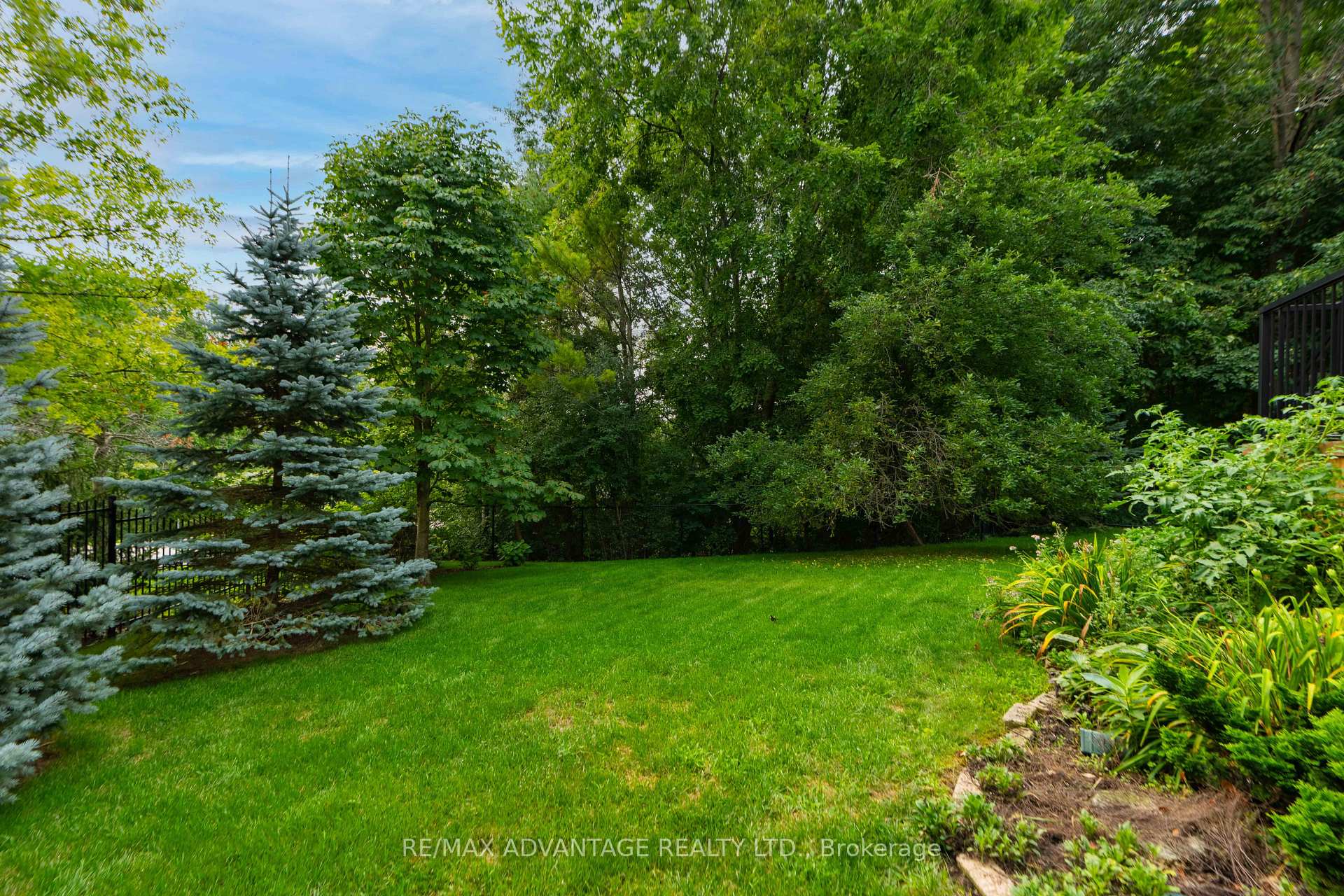 Photo 35 of 1519 Shore Road, London, South A — HOMEH
