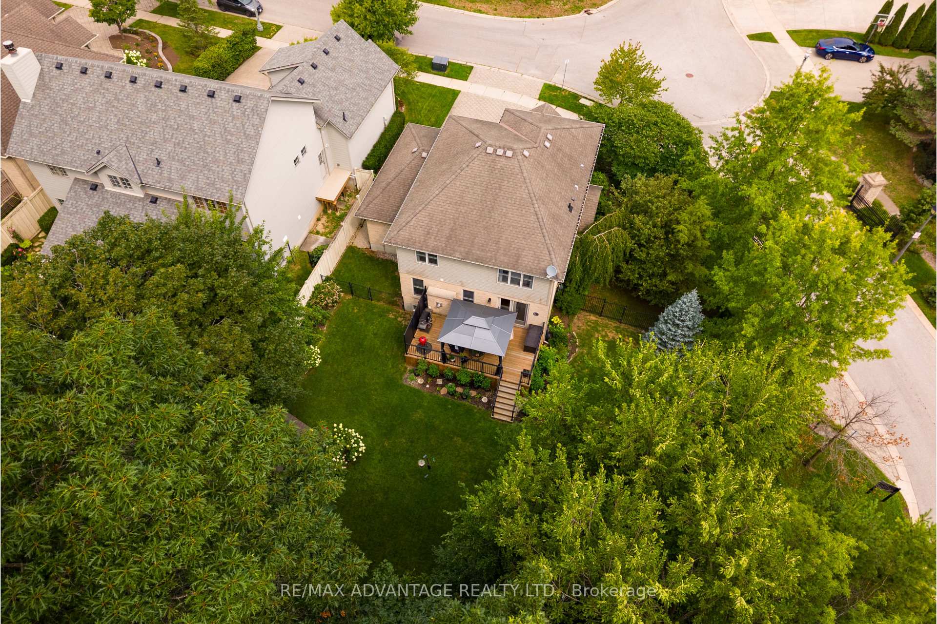 Photo 37 of 1519 Shore Road, London, South A — HOMEH