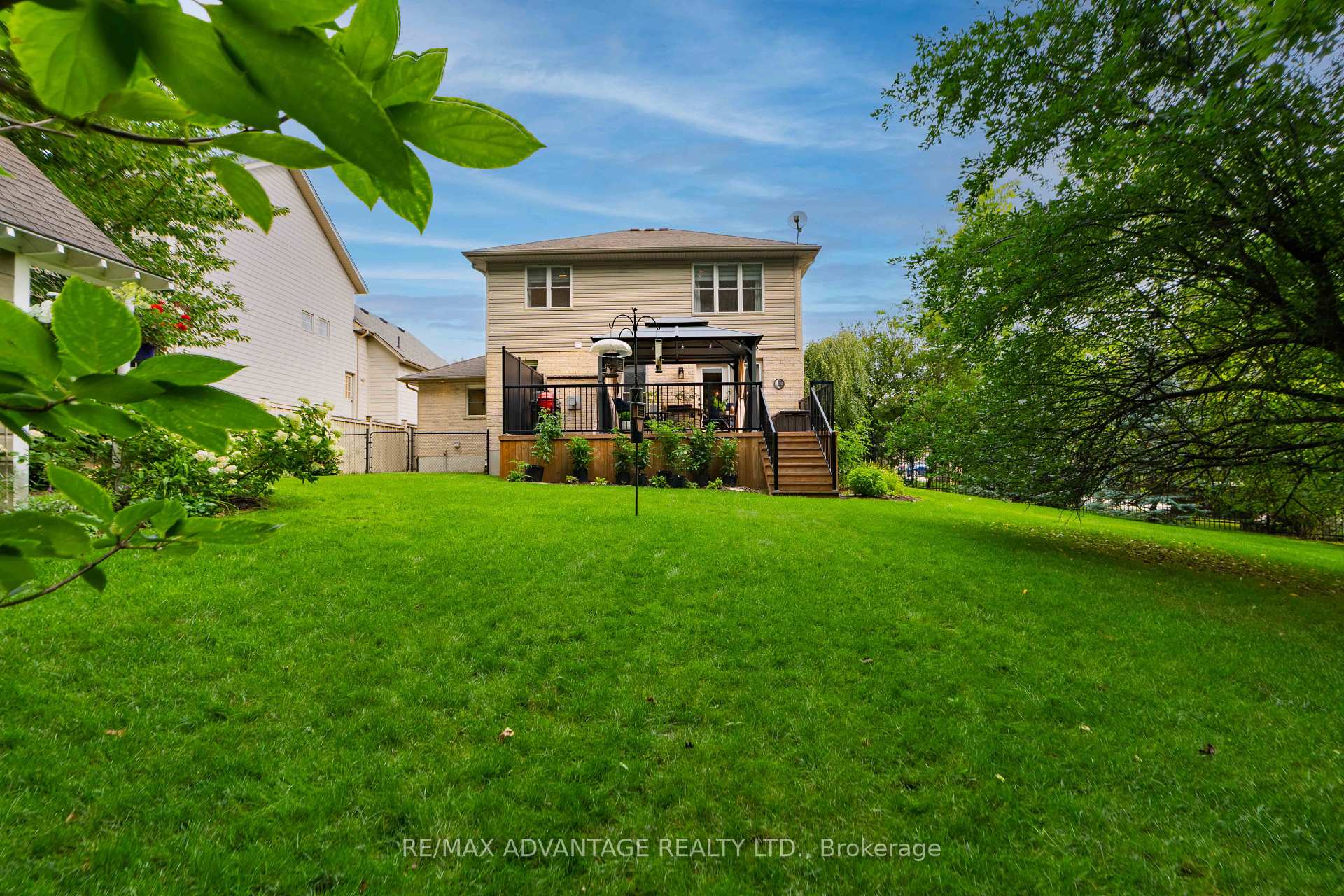Photo 39 of 1519 Shore Road, London, South A — HOMEH