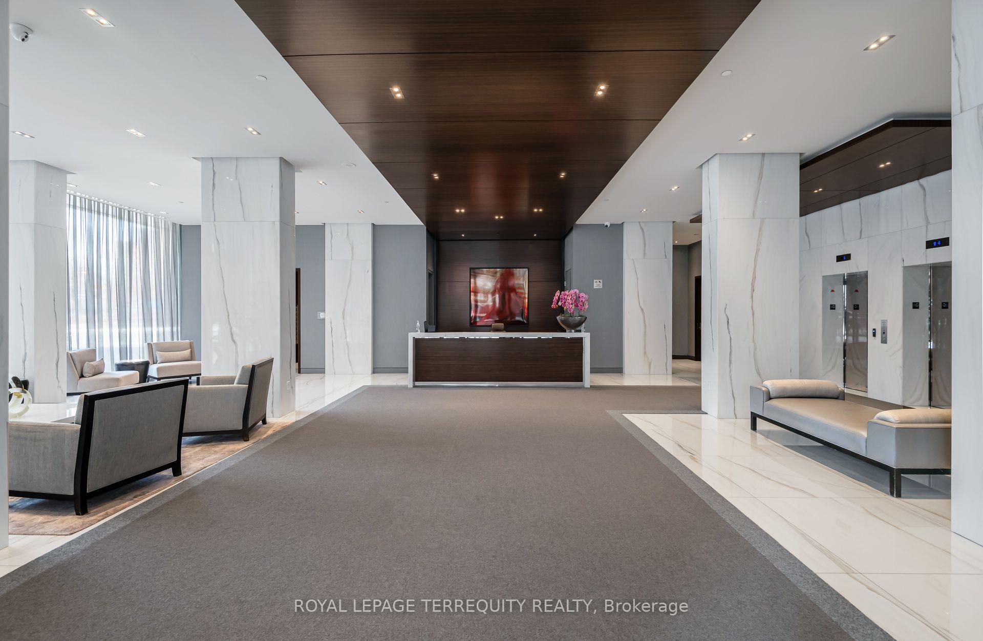 Photo 5 of Unit 1704, 88 Davenport Road, Toronto, The Annex — HOMEH