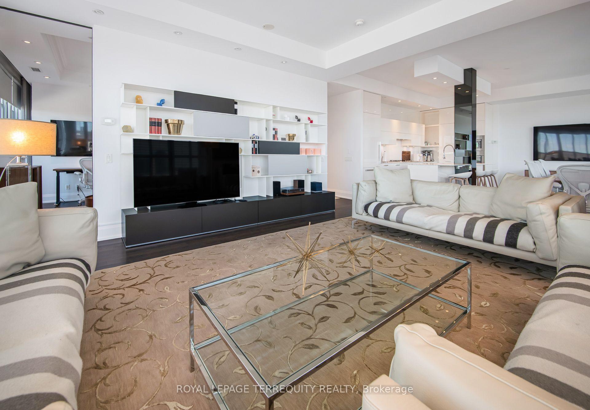 Photo 14 of Unit 1704, 88 Davenport Road, Toronto, The Annex — HOMEH