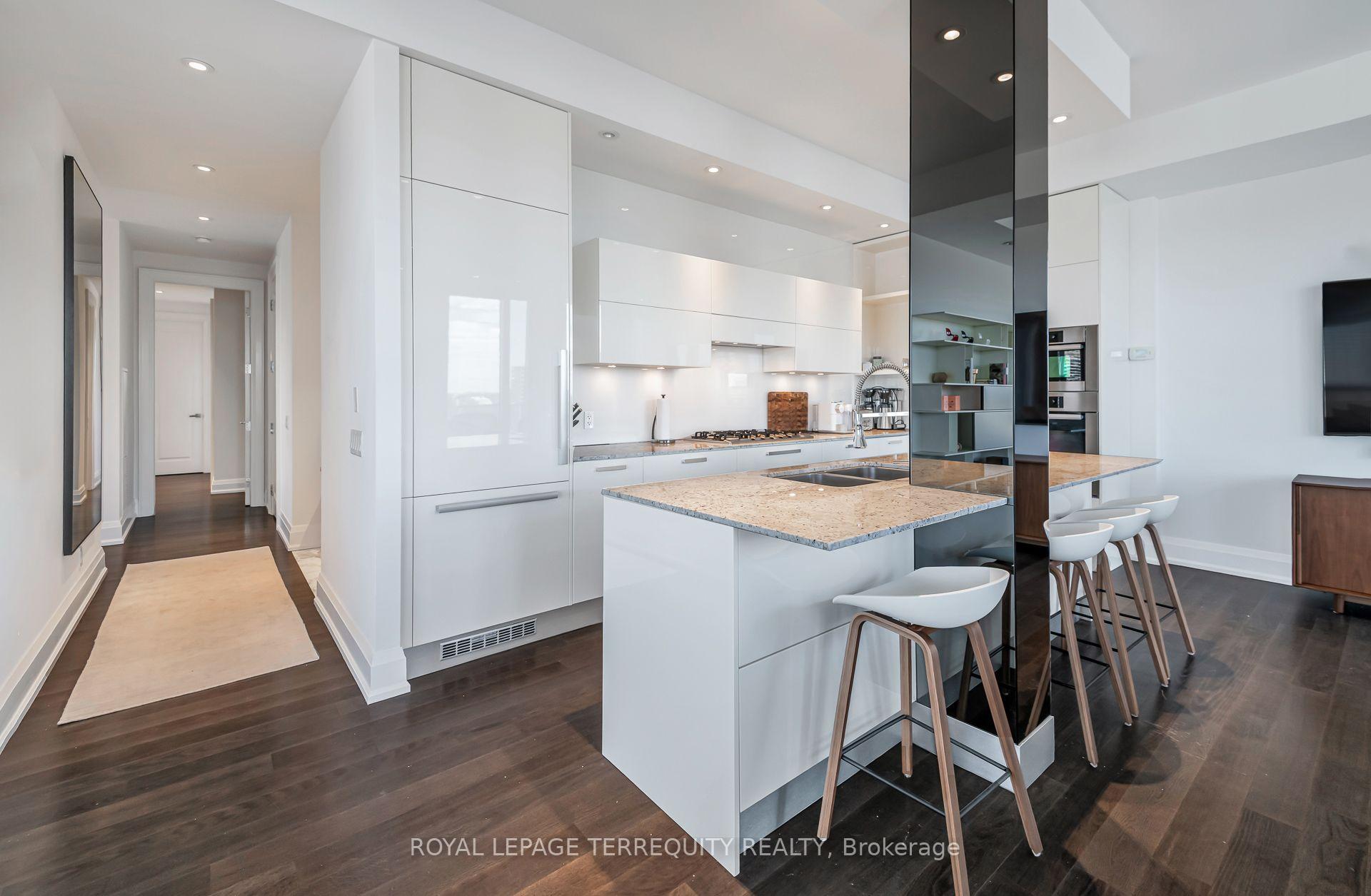 Photo 17 of Unit 1704, 88 Davenport Road, Toronto, The Annex — HOMEH