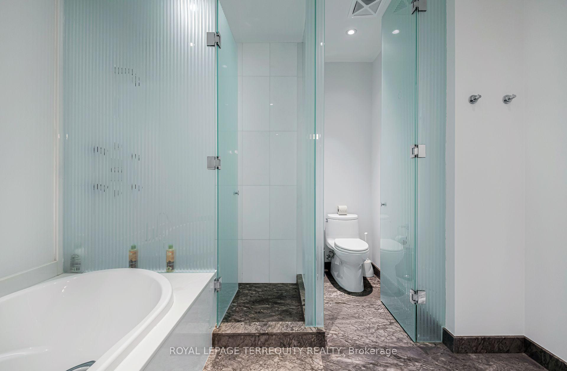 Photo 29 of Unit 1704, 88 Davenport Road, Toronto, The Annex — HOMEH