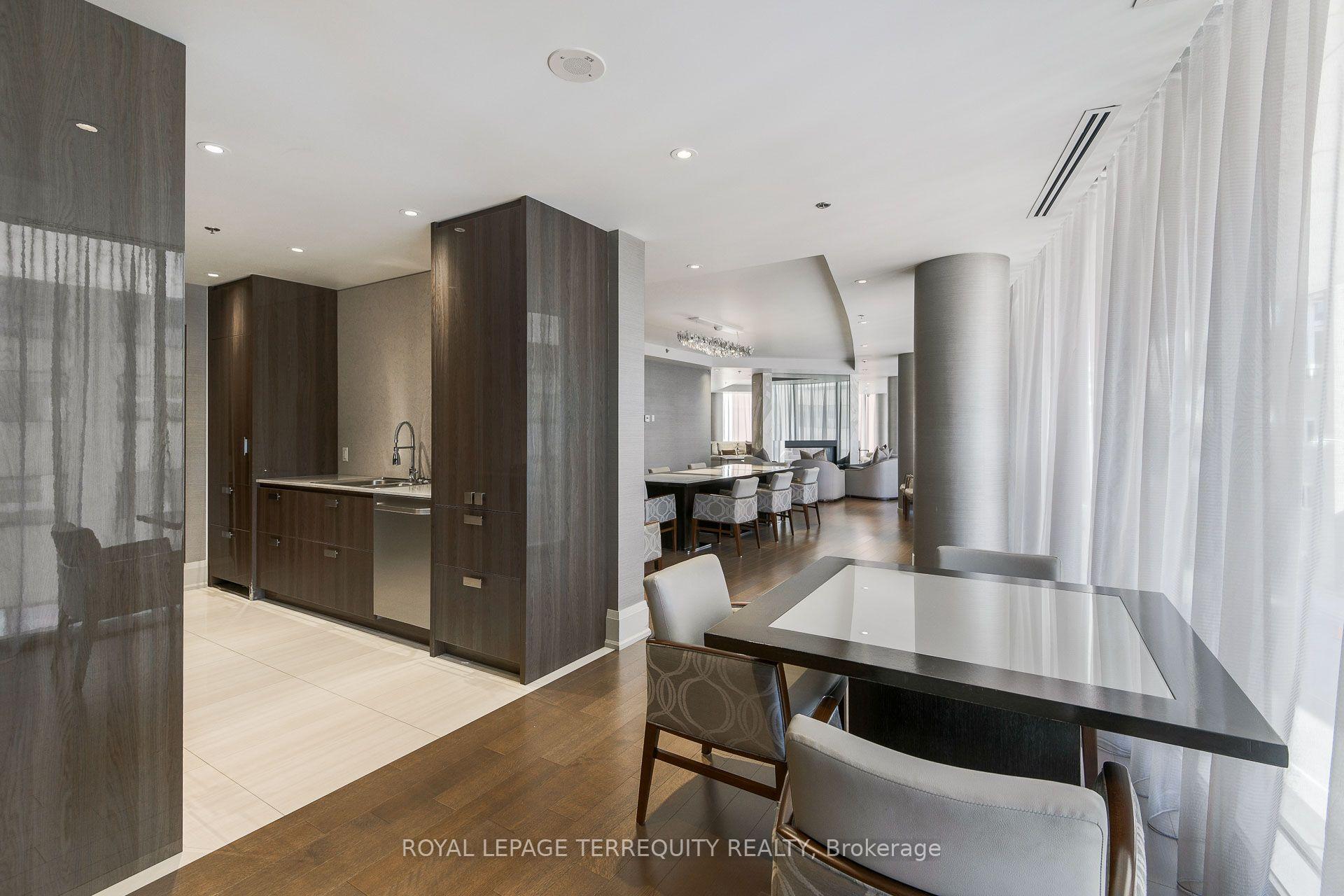 Photo 41 of Unit 1704, 88 Davenport Road, Toronto, The Annex — HOMEH