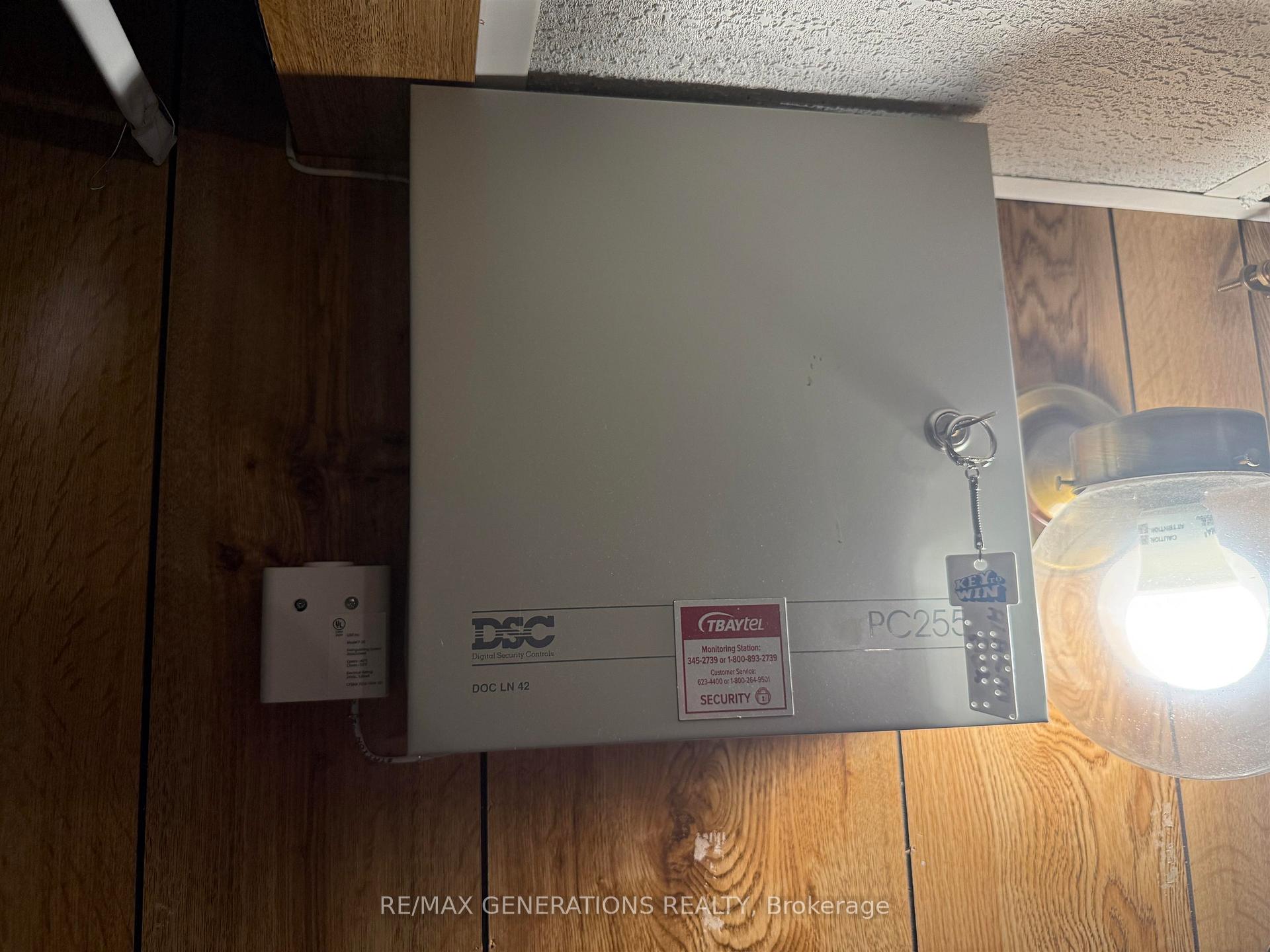 Photo 14 of 115 James Street N, Thunder Bay, Edgewater Park — HOMEH