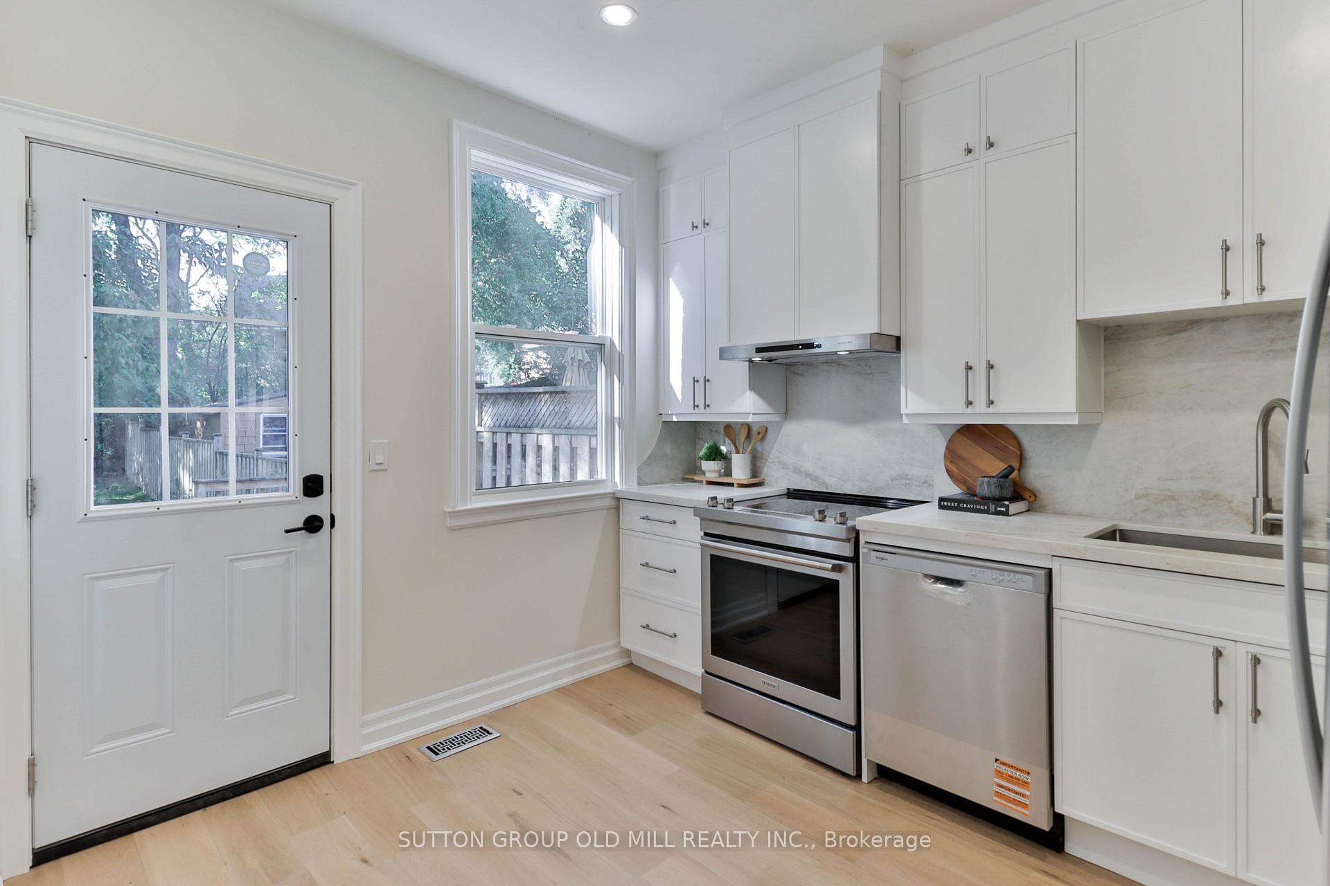 Photo 10 of 28 Eastmount Avenue, Toronto, Playter Estates-Danforth — HOMEH