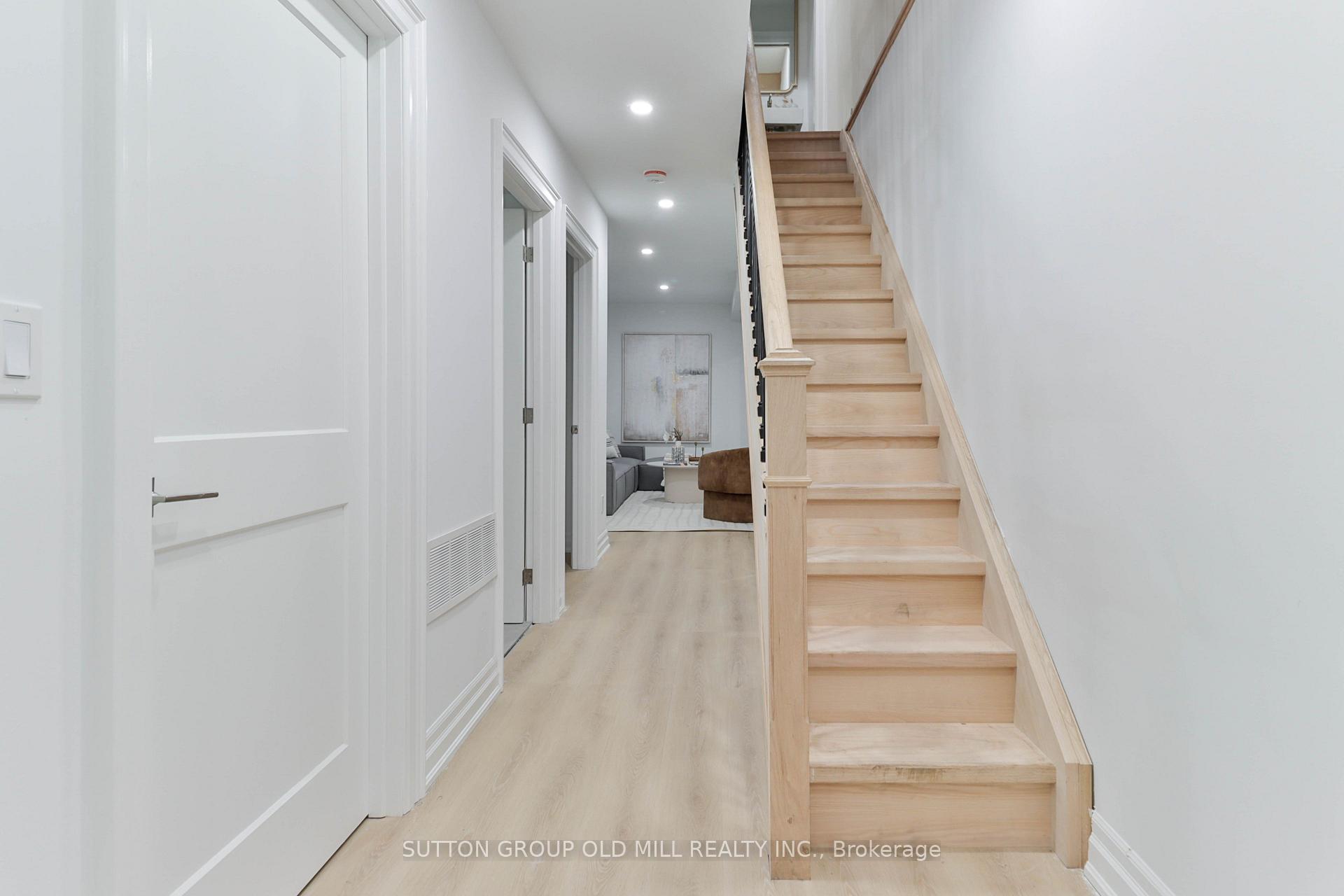 Photo 12 of 28 Eastmount Avenue, Toronto, Playter Estates-Danforth — HOMEH