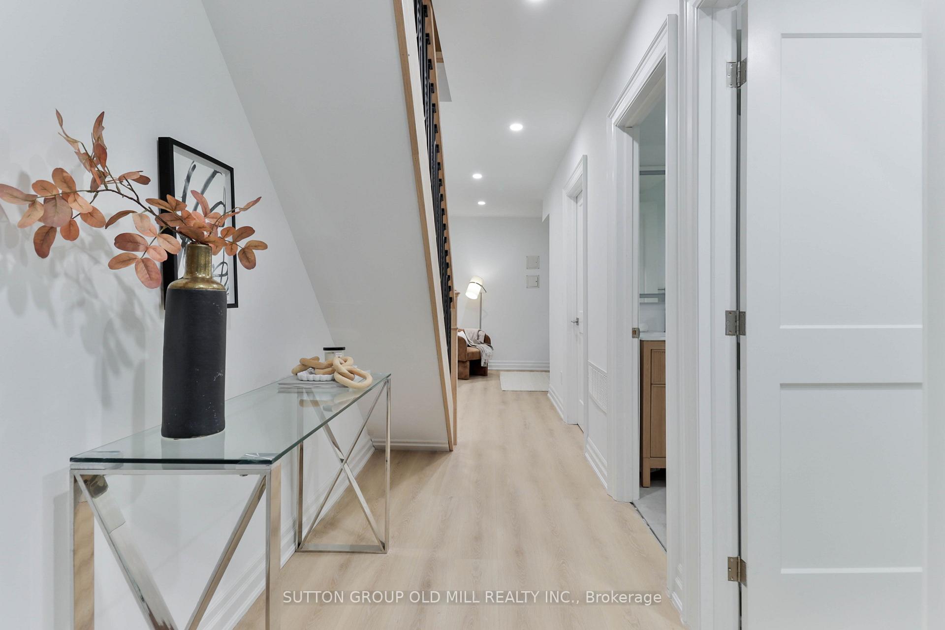Photo 13 of 28 Eastmount Avenue, Toronto, Playter Estates-Danforth — HOMEH
